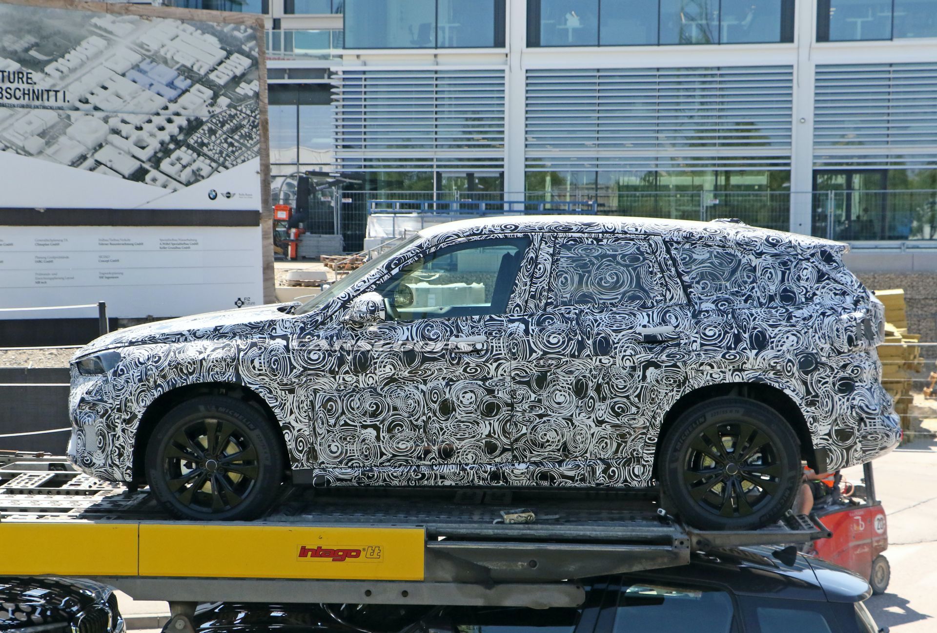 Next-Gen 2023 BMW X1 Spotted Again, Appears Ready To Start Road Tests