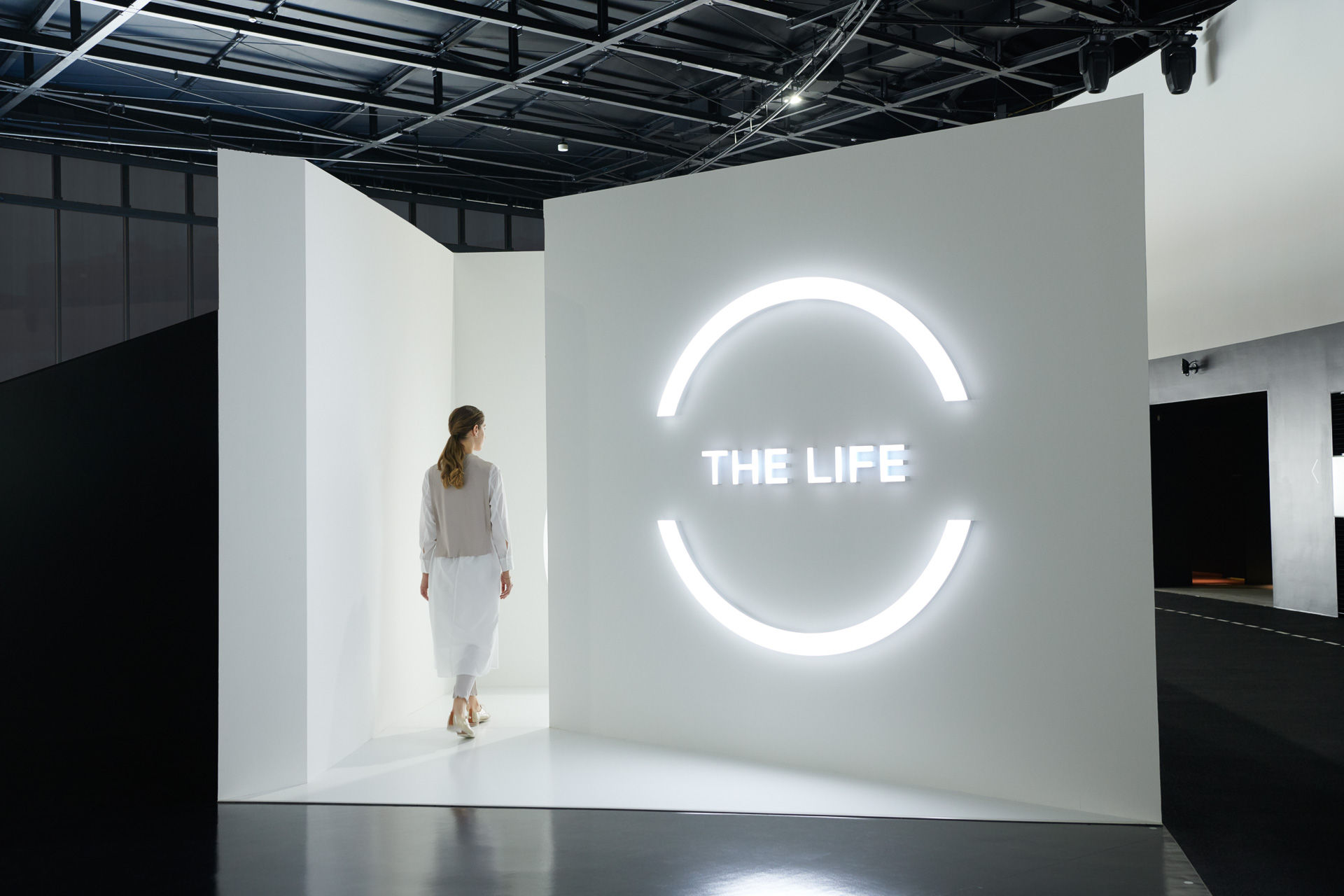 Nissan Will Let You Pay For Parking With… Electricity