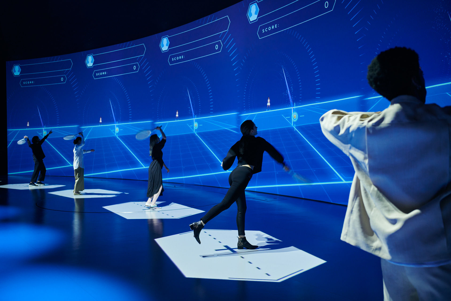 Nissan Will Let You Pay For Parking With… Electricity