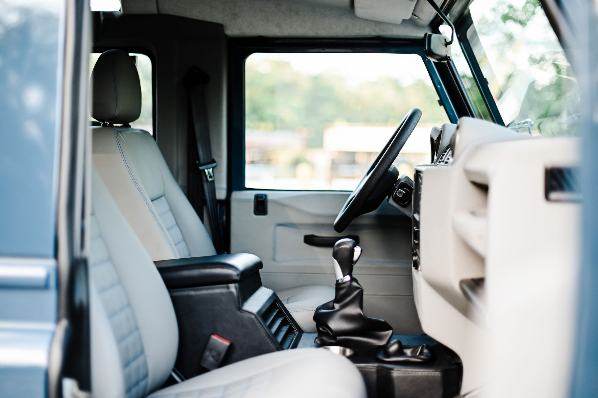 Classic Land Rover Defender From Osprey Is Something New, Something Old