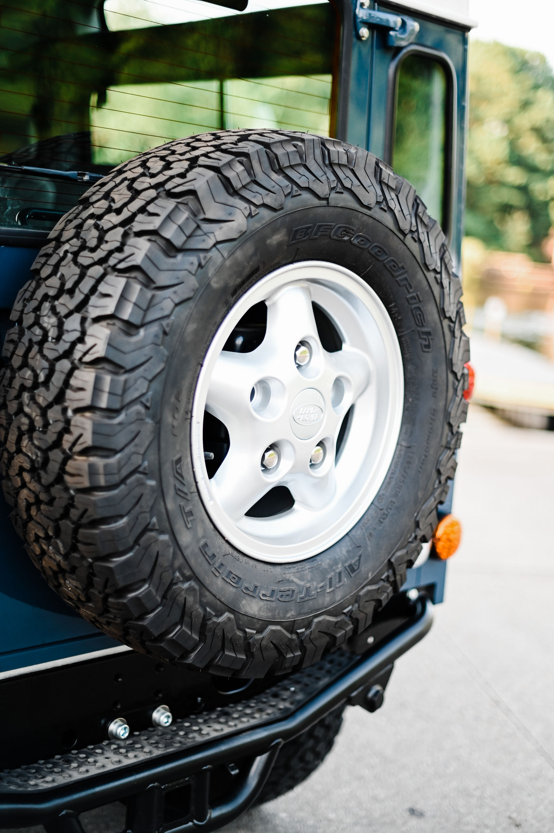 Classic Land Rover Defender From Osprey Is Something New, Something Old