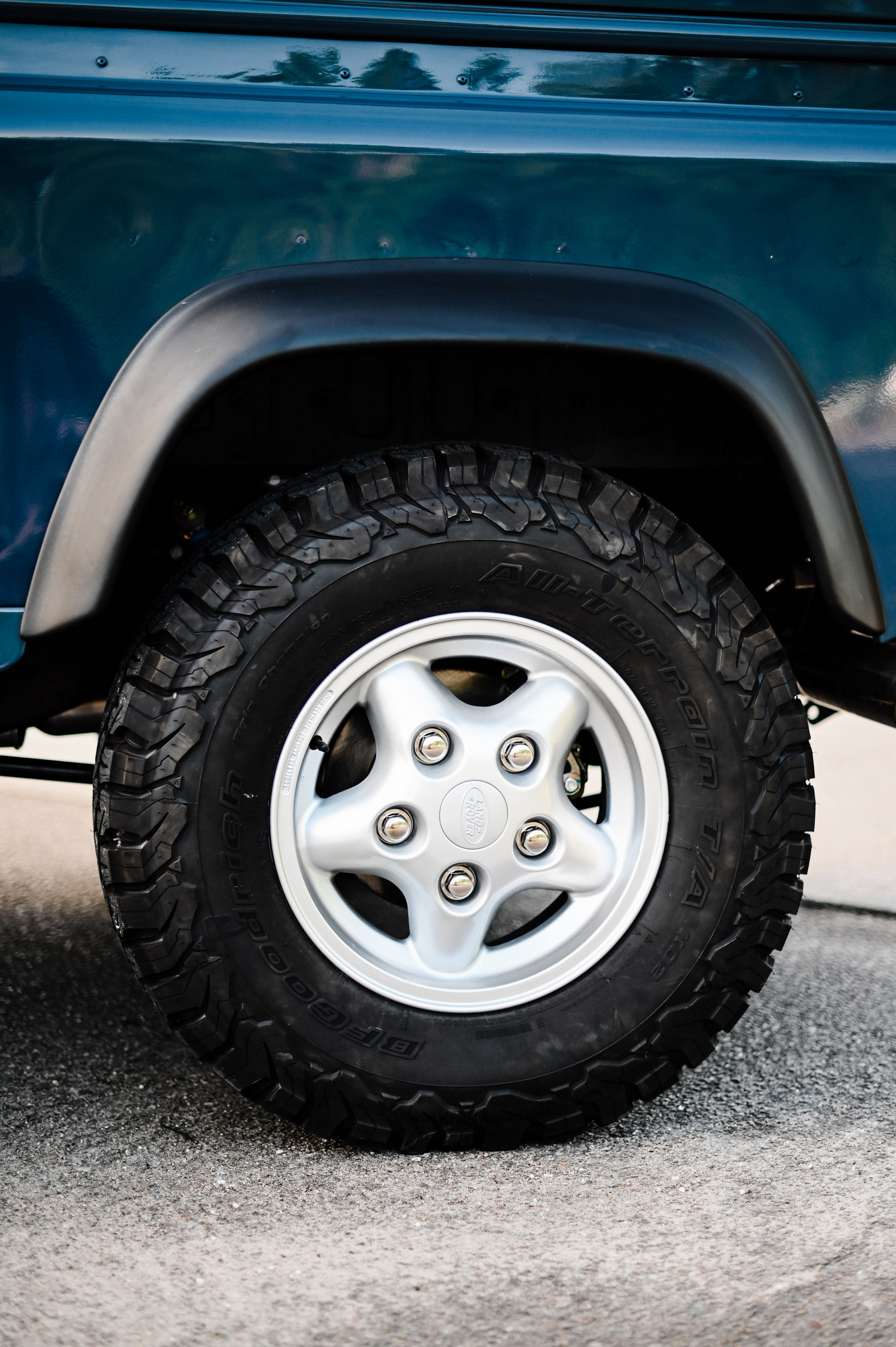 Classic Land Rover Defender From Osprey Is Something New, Something Old