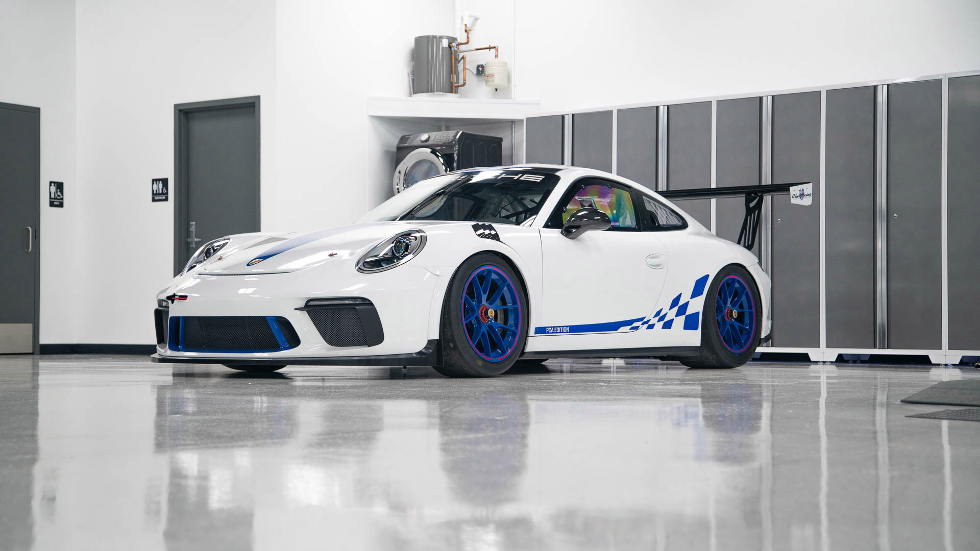 Head To The Track With This Barely Driven 2018 Porsche 911 GT3 Cup