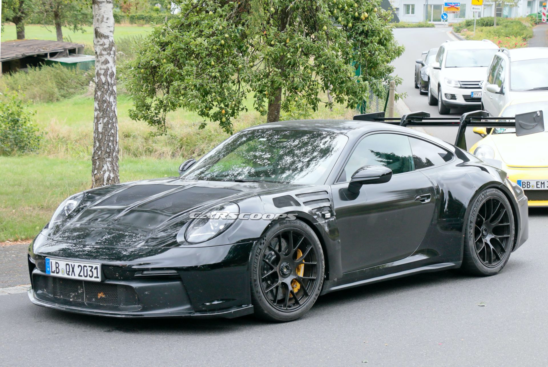 2022 Porsche 911 GT3 RS Makes A Great First Impression With Wild Aero Kit