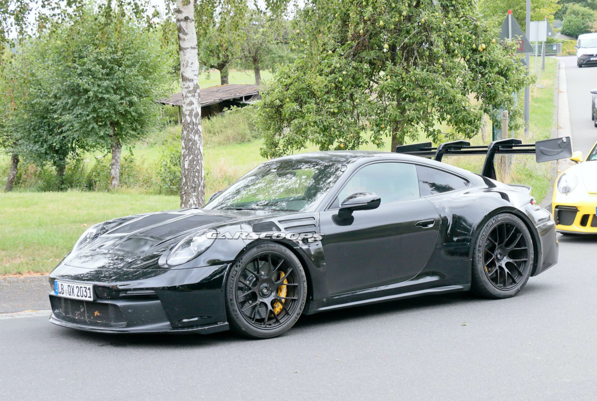 2022 Porsche 911 GT3 RS Makes A Great First Impression With Wild Aero Kit