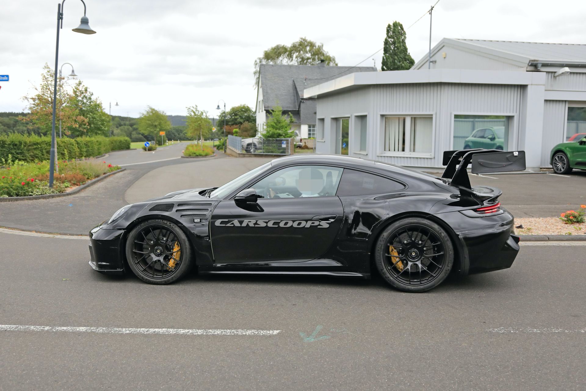 2022 Porsche 911 GT3 RS Makes A Great First Impression With Wild Aero Kit