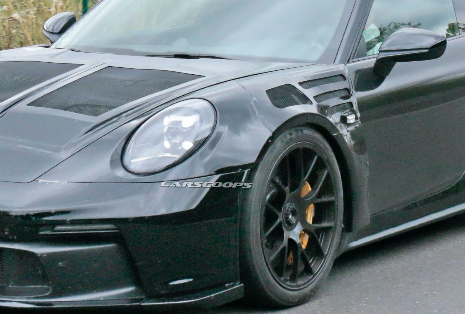 2022 Porsche 911 GT3 RS Makes A Great First Impression With Wild Aero Kit