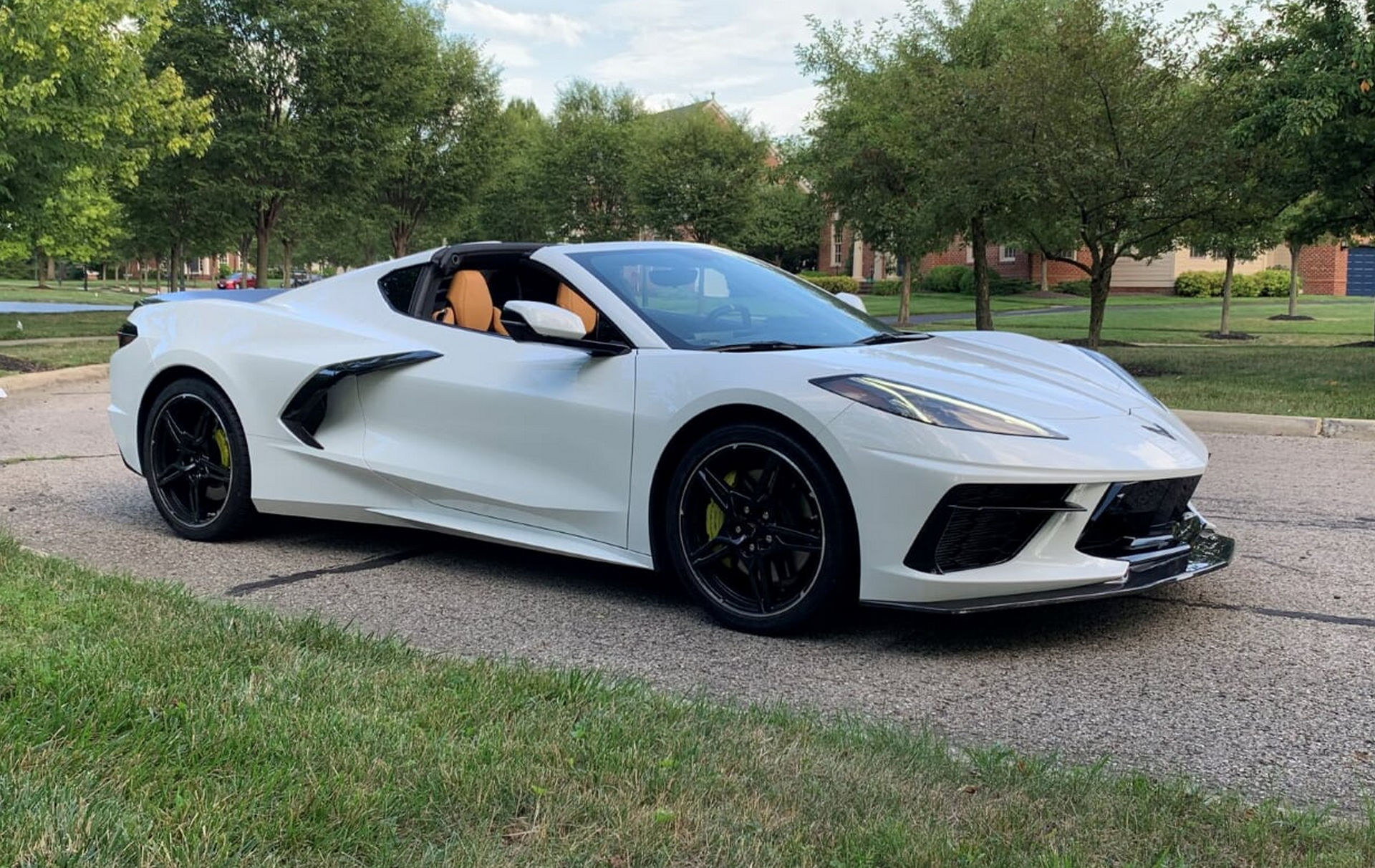 The C8 Corvette Was Made To Be Bathed In Carbon Fiber Parts