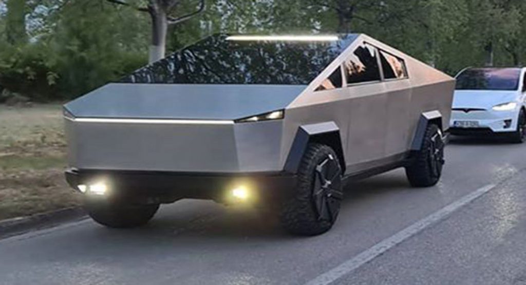  This Tesla Cybertruck Looks Very Realistic But Is Actually A Replica
