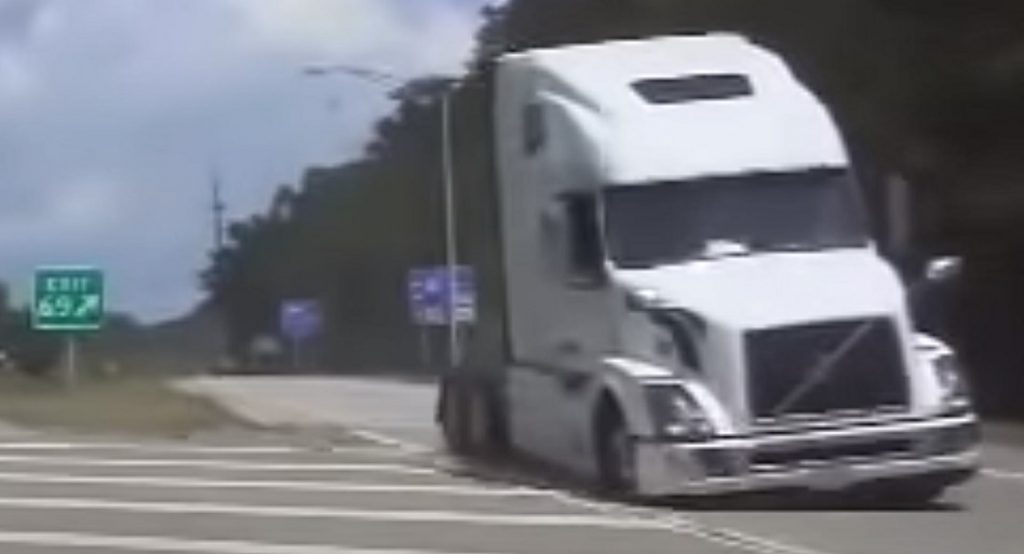  Semi Drives Wrong Way On Highway During Pursuit In Ohio