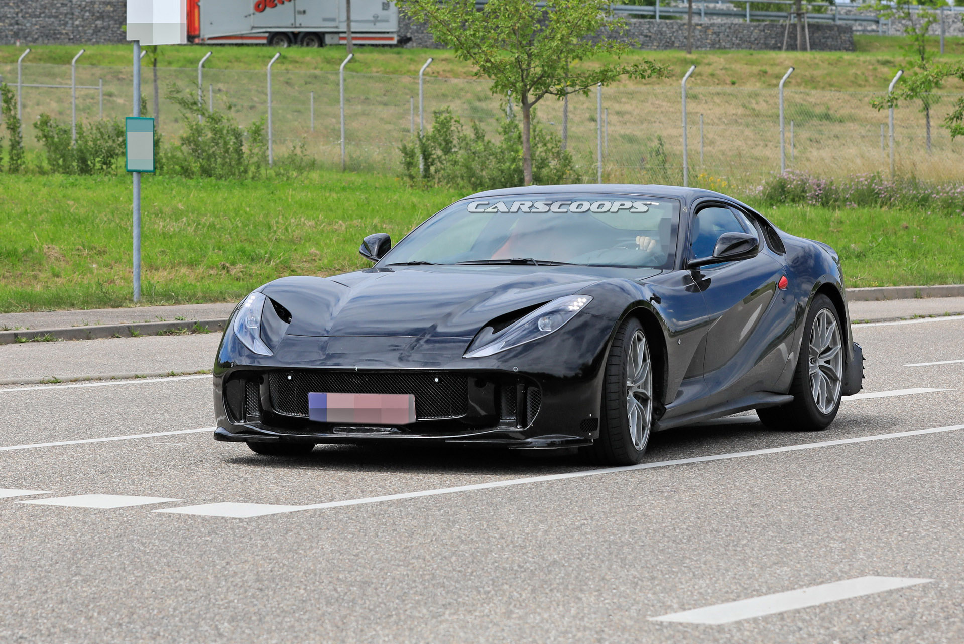 Mysterious Ferrari 812 Spied On The Road, Is It The Hardcore GTO?