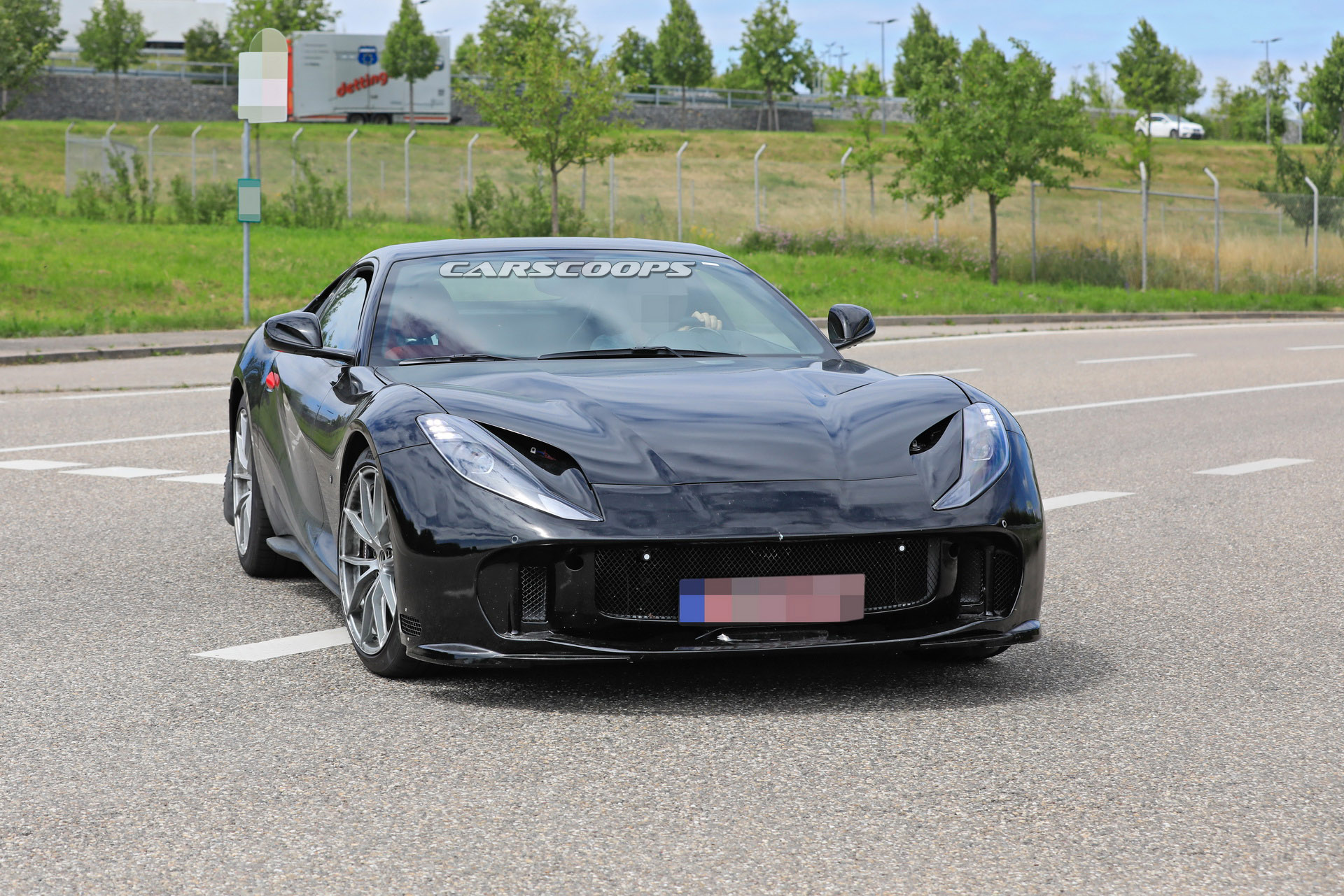 Mysterious Ferrari 812 Spied On The Road, Is It The Hardcore GTO?