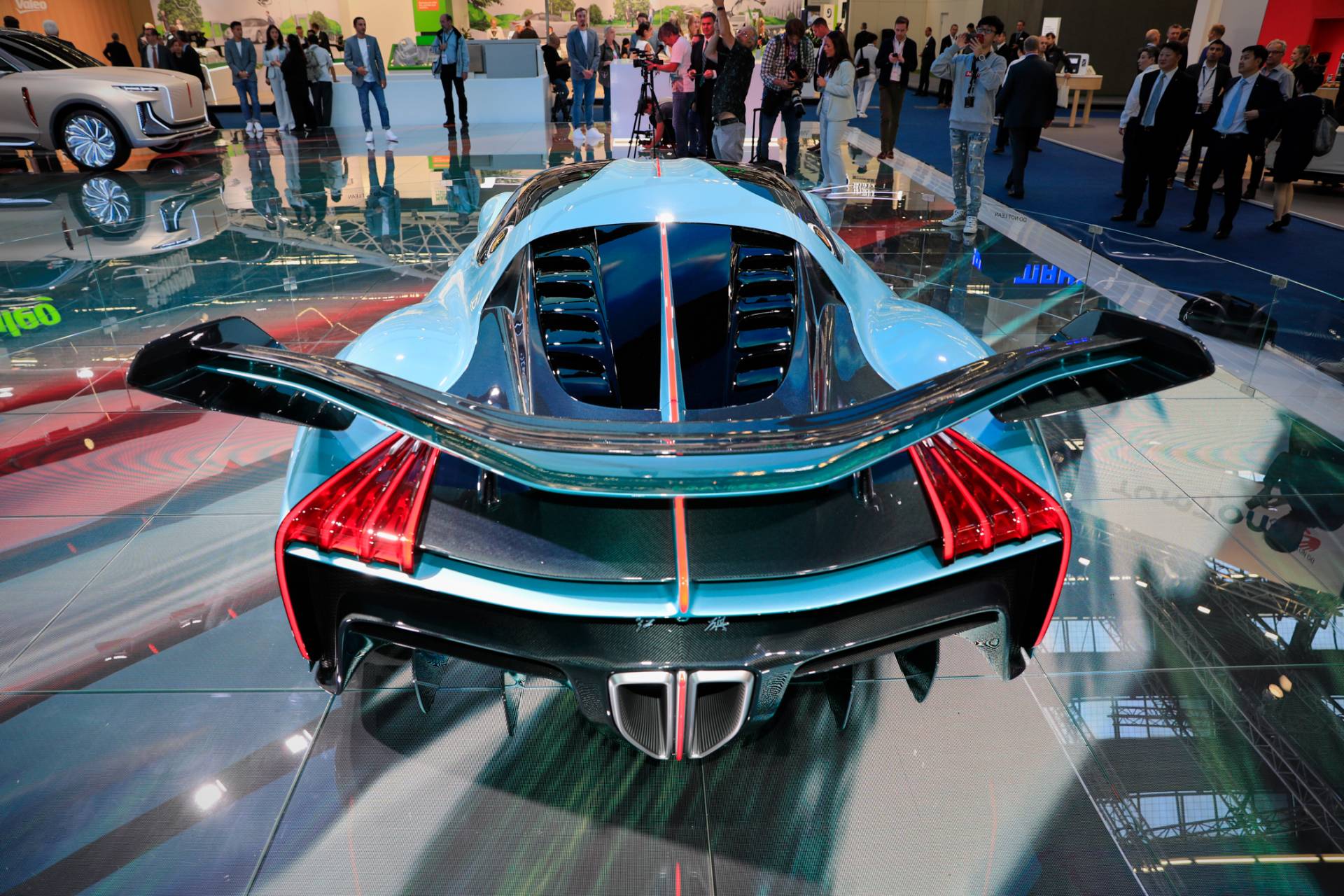 1,400 HP Hongqi S9 PHEV Hypercar Going Into Production With $1.45 Million Price Tag