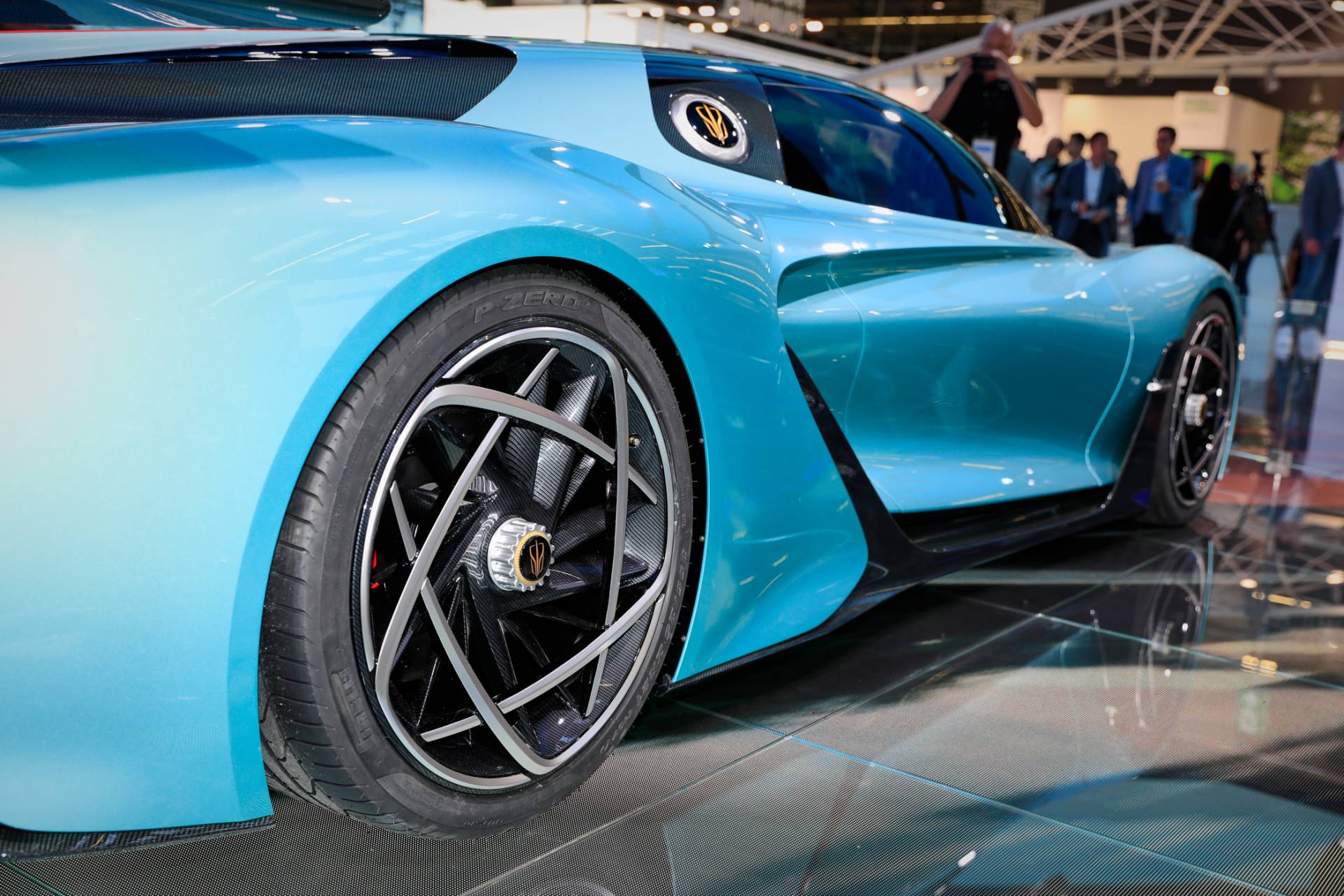 1,400 HP Hongqi S9 PHEV Hypercar Going Into Production With $1.45 Million Price Tag