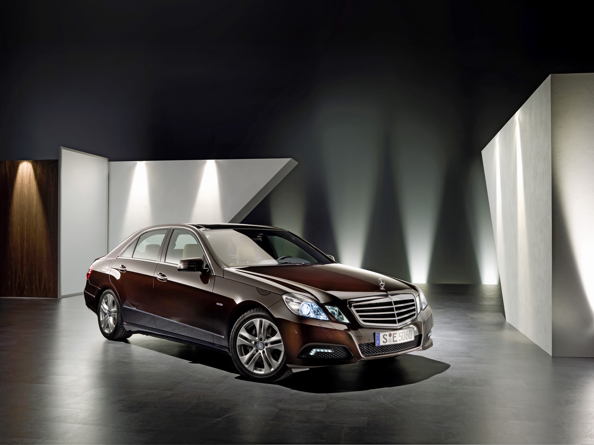 Mercedes-Benz E-Class History From 1926 To 2020: The Tale Of The Essential Executive Car