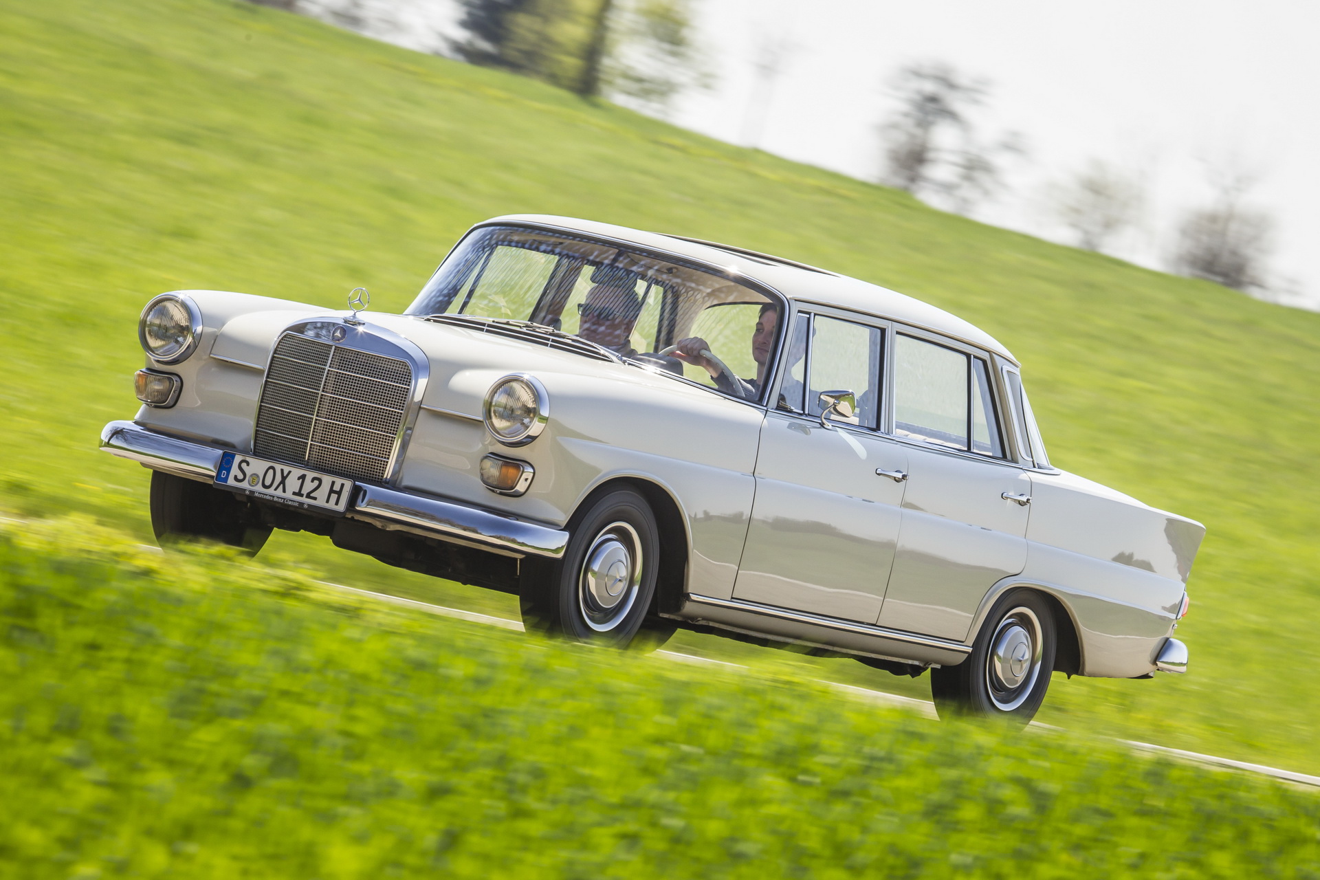 Mercedes-Benz E-Class History From 1926 To 2020: The Tale Of The Essential Executive Car