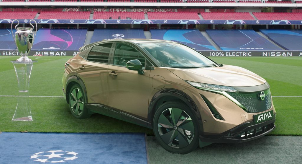  Nissan Setting Up Drive-In Cinema In Secret Location For 50 LEAF Owners To Watch Champions League Final