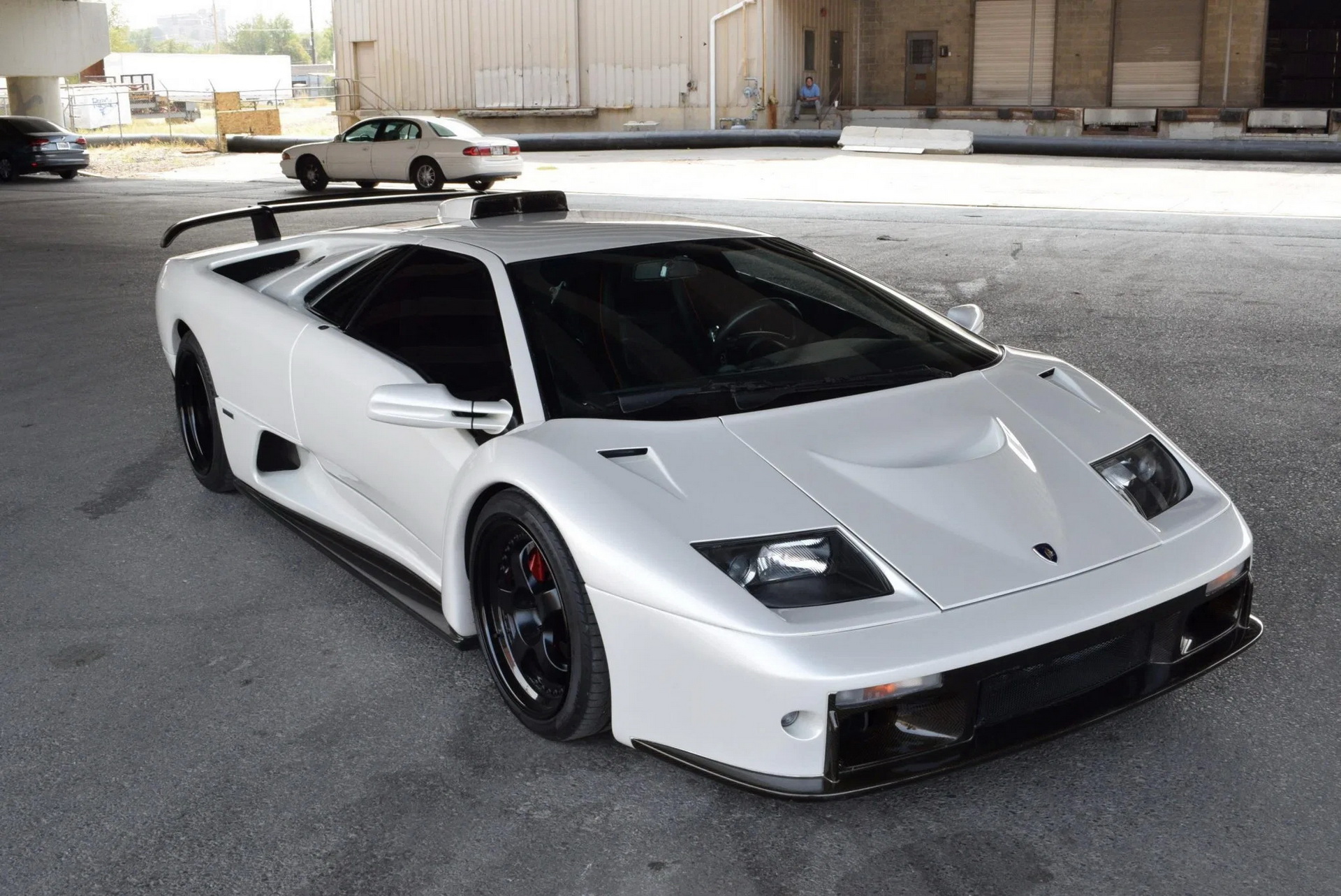 1991 Lamborghini Diablo With GT-Style Body Is A Spectacular 1990s Token