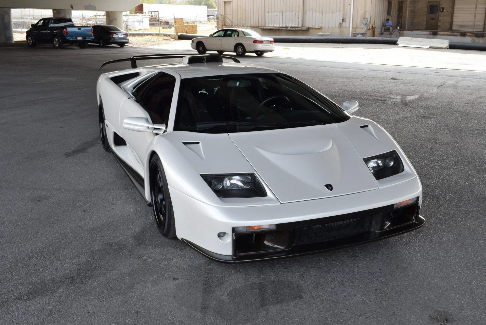 1991 Lamborghini Diablo With GT-Style Body Is A Spectacular 1990s Token