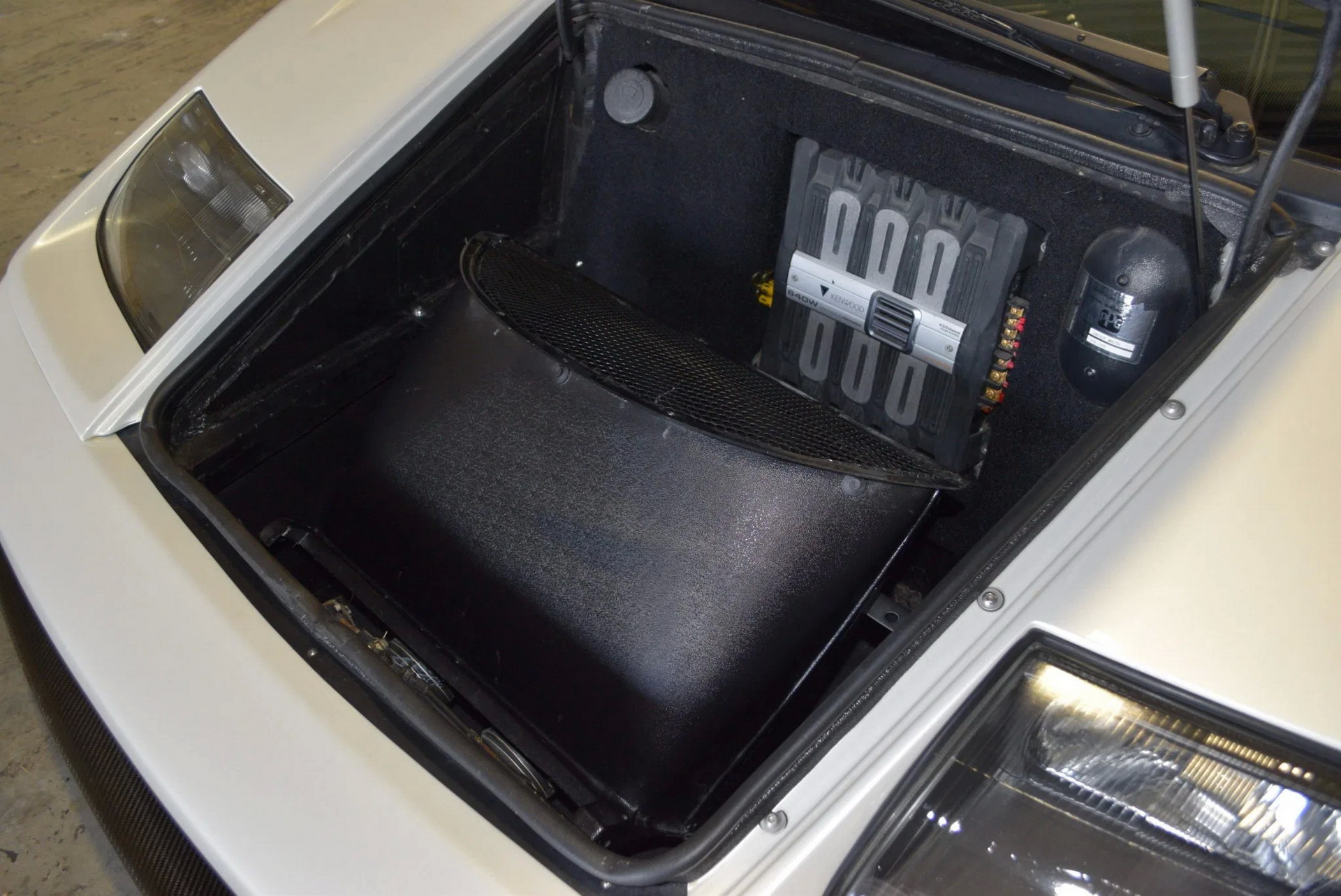 1991 Lamborghini Diablo With GT-Style Body Is A Spectacular 1990s Token