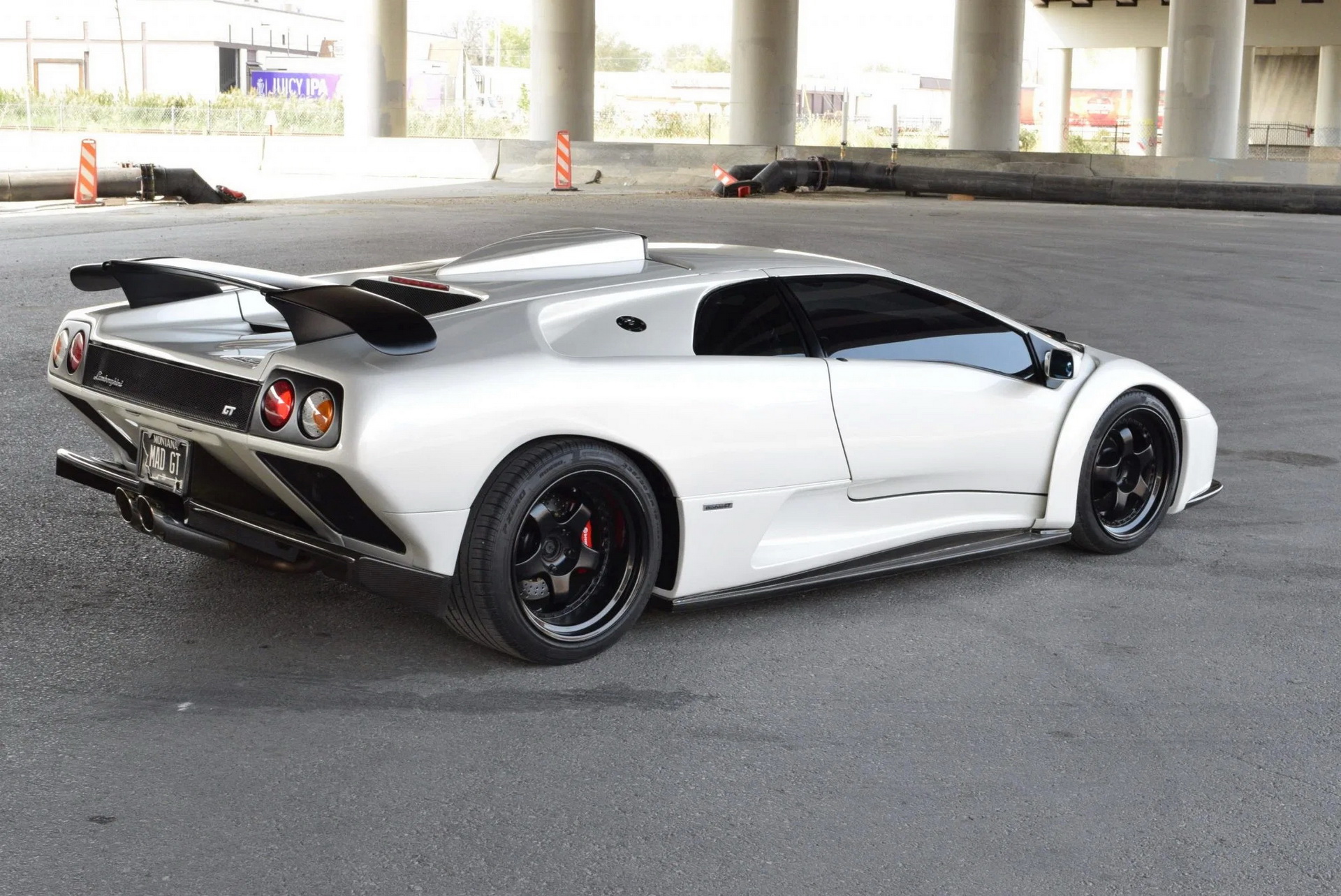 1991 Lamborghini Diablo With GT-Style Body Is A Spectacular 1990s Token