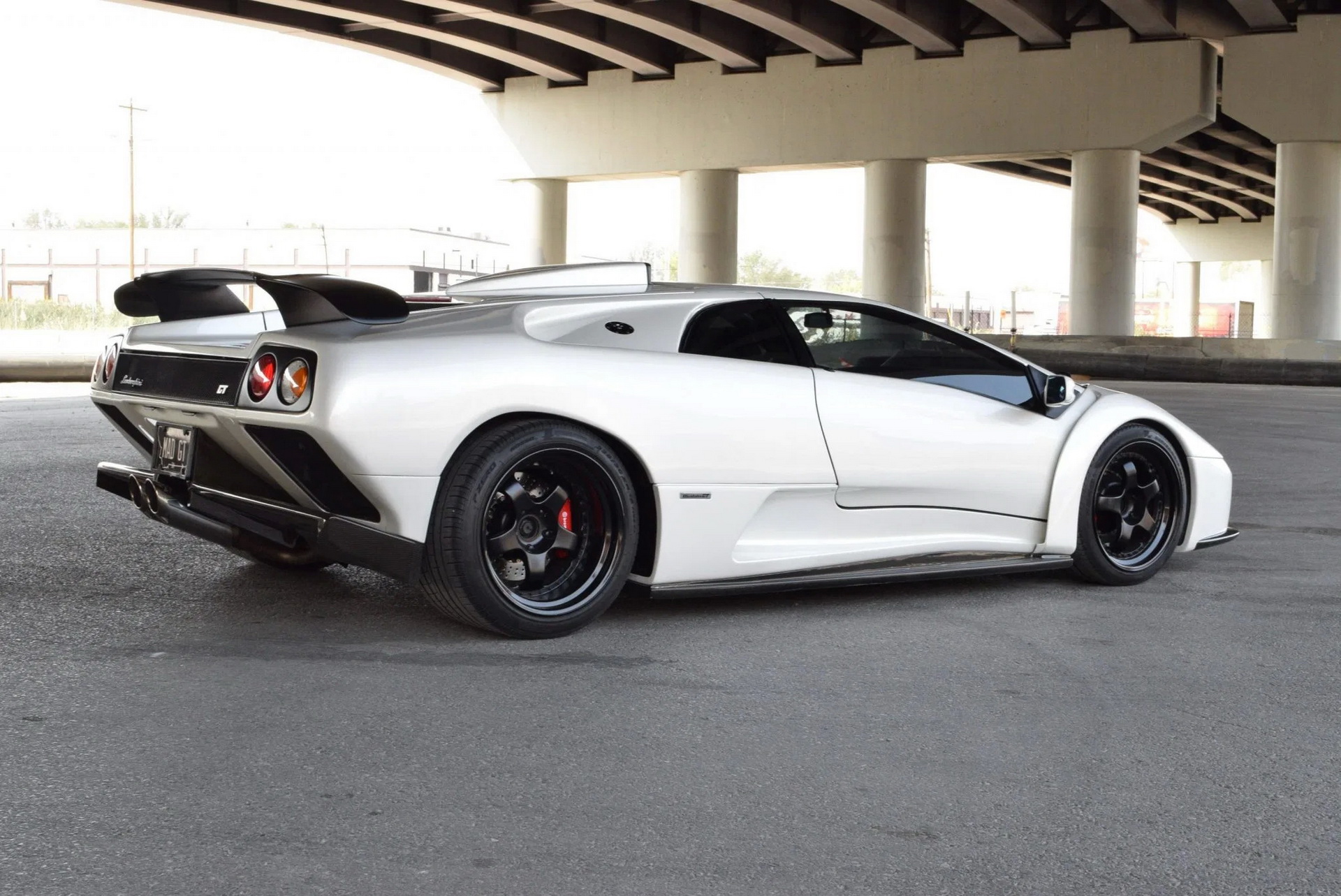 1991 Lamborghini Diablo With GT-Style Body Is A Spectacular 1990s Token