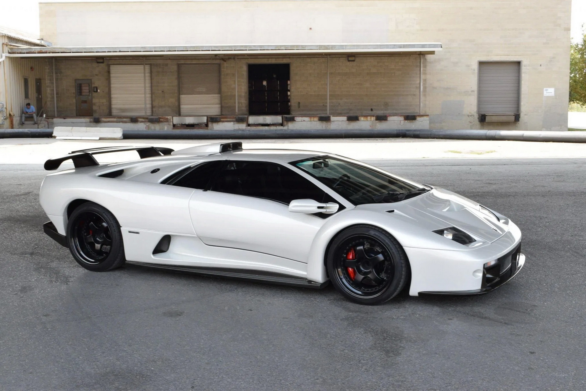 1991 Lamborghini Diablo With GT-Style Body Is A Spectacular 1990s Token