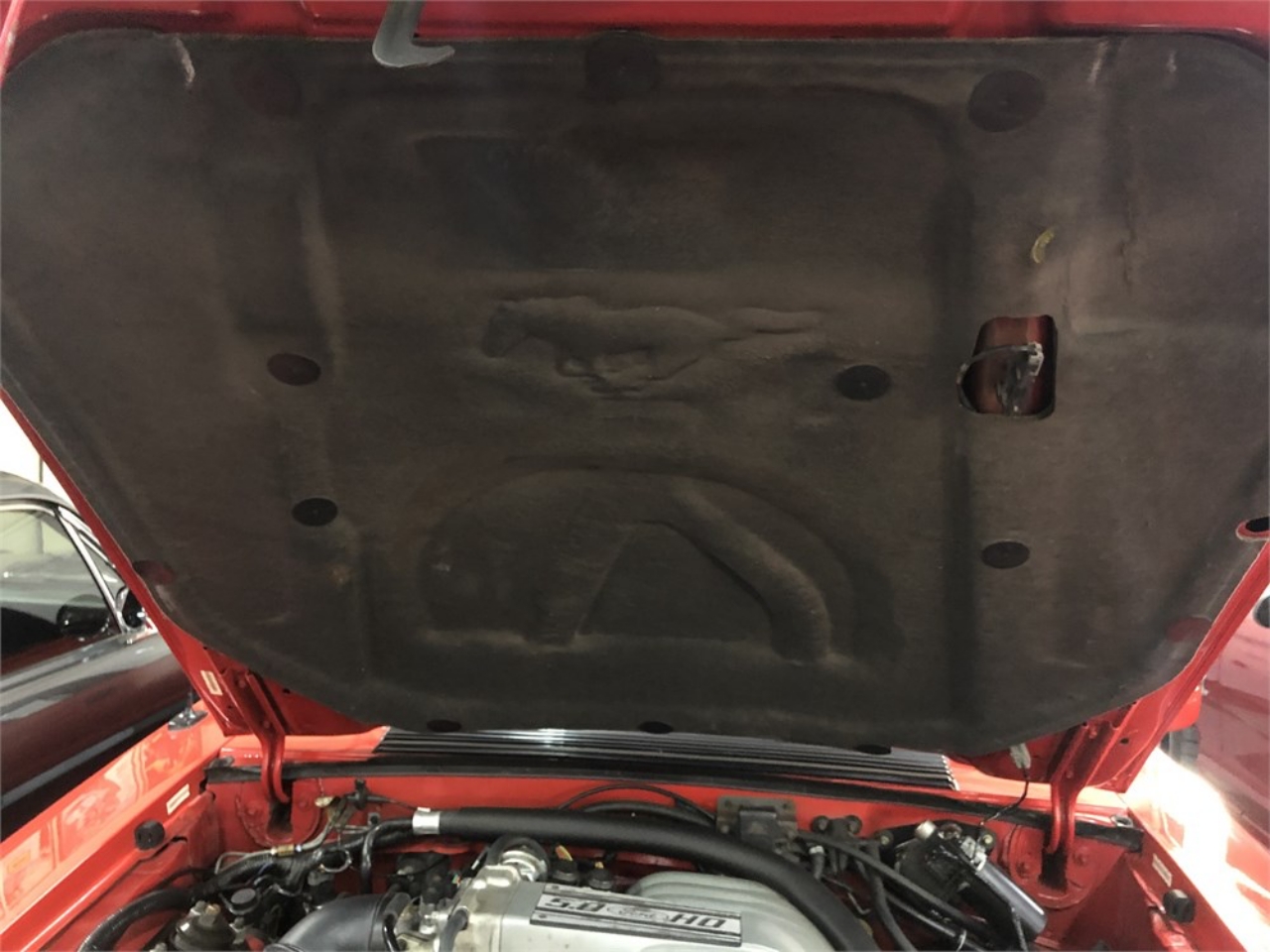 3,000-Mile 1992 Ford Mustang Convertible ‘Summer Edition’ Is A Total Fox