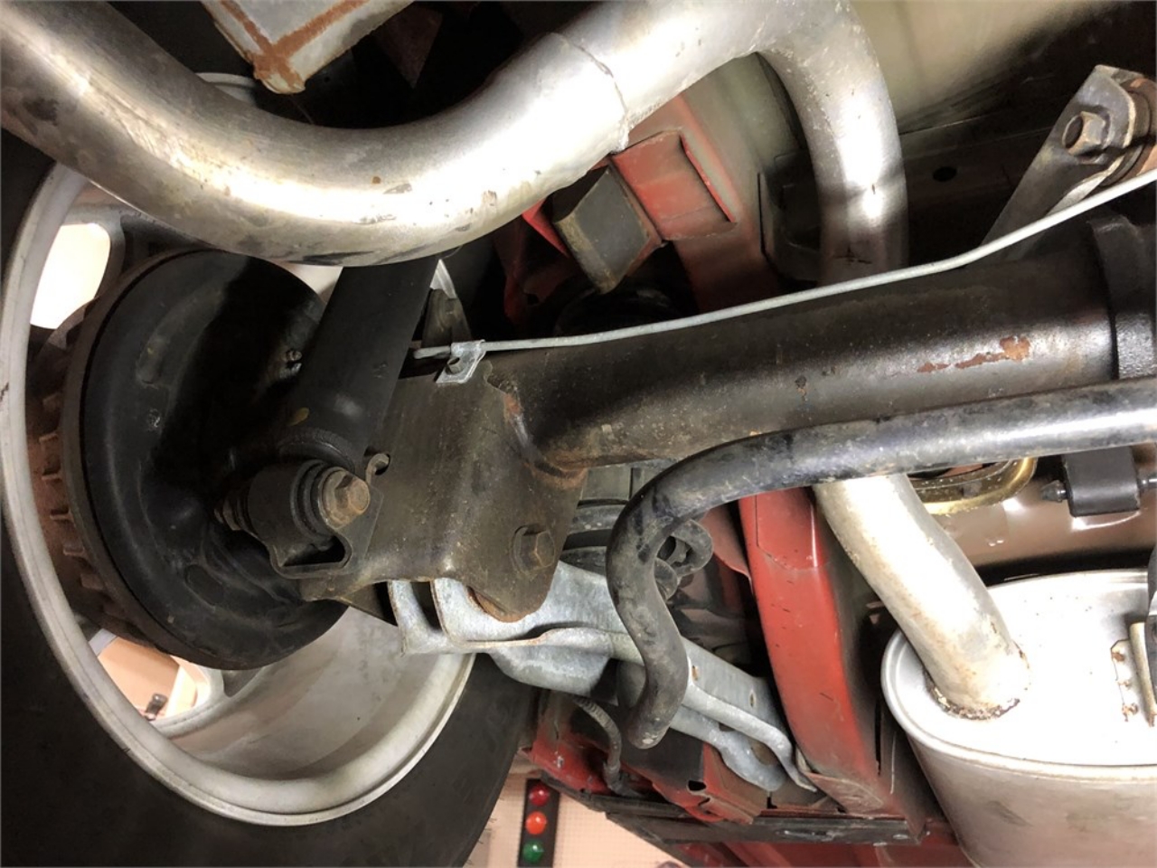 3,000-Mile 1992 Ford Mustang Convertible ‘Summer Edition’ Is A Total Fox