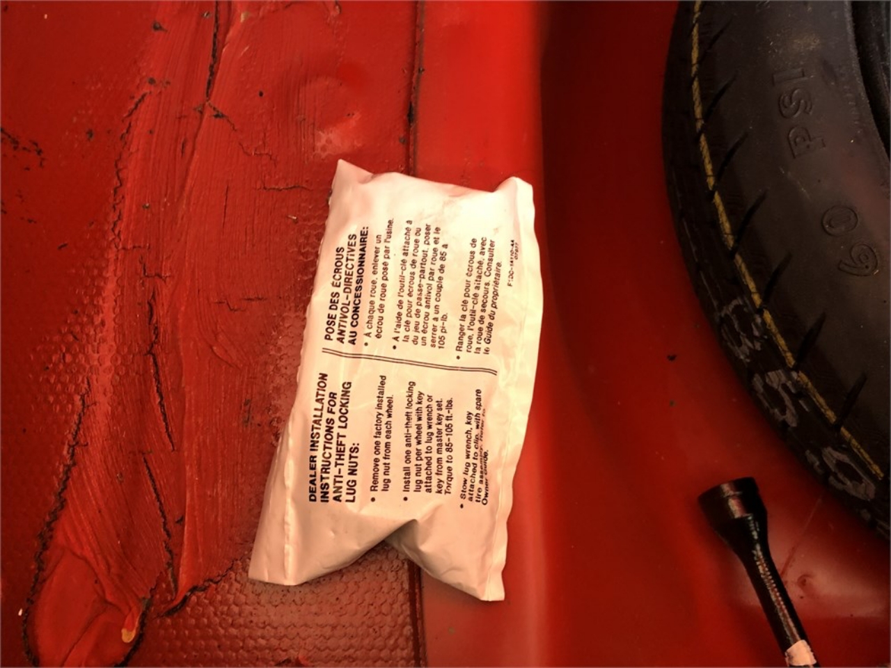 3,000-Mile 1992 Ford Mustang Convertible ‘Summer Edition’ Is A Total Fox