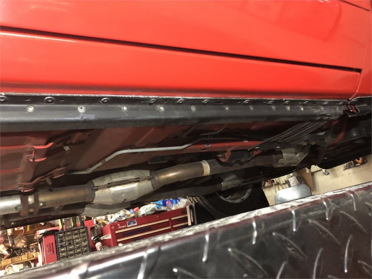 3,000-Mile 1992 Ford Mustang Convertible ‘Summer Edition’ Is A Total Fox