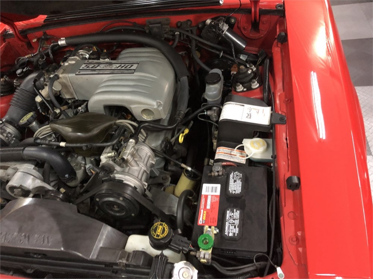 3,000-Mile 1992 Ford Mustang Convertible ‘Summer Edition’ Is A Total Fox