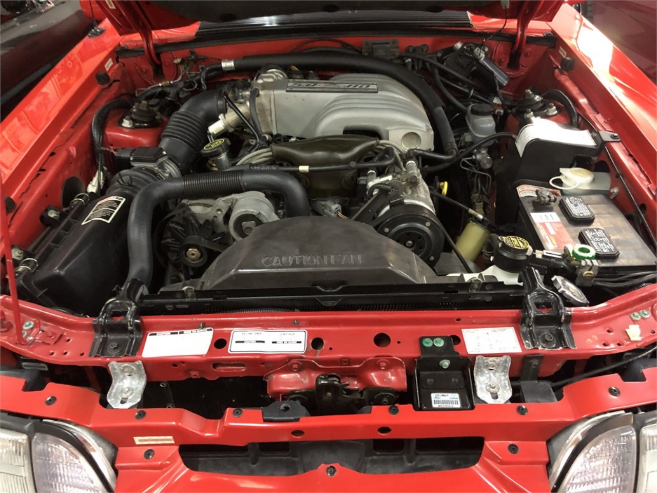 3,000-Mile 1992 Ford Mustang Convertible ‘Summer Edition’ Is A Total Fox