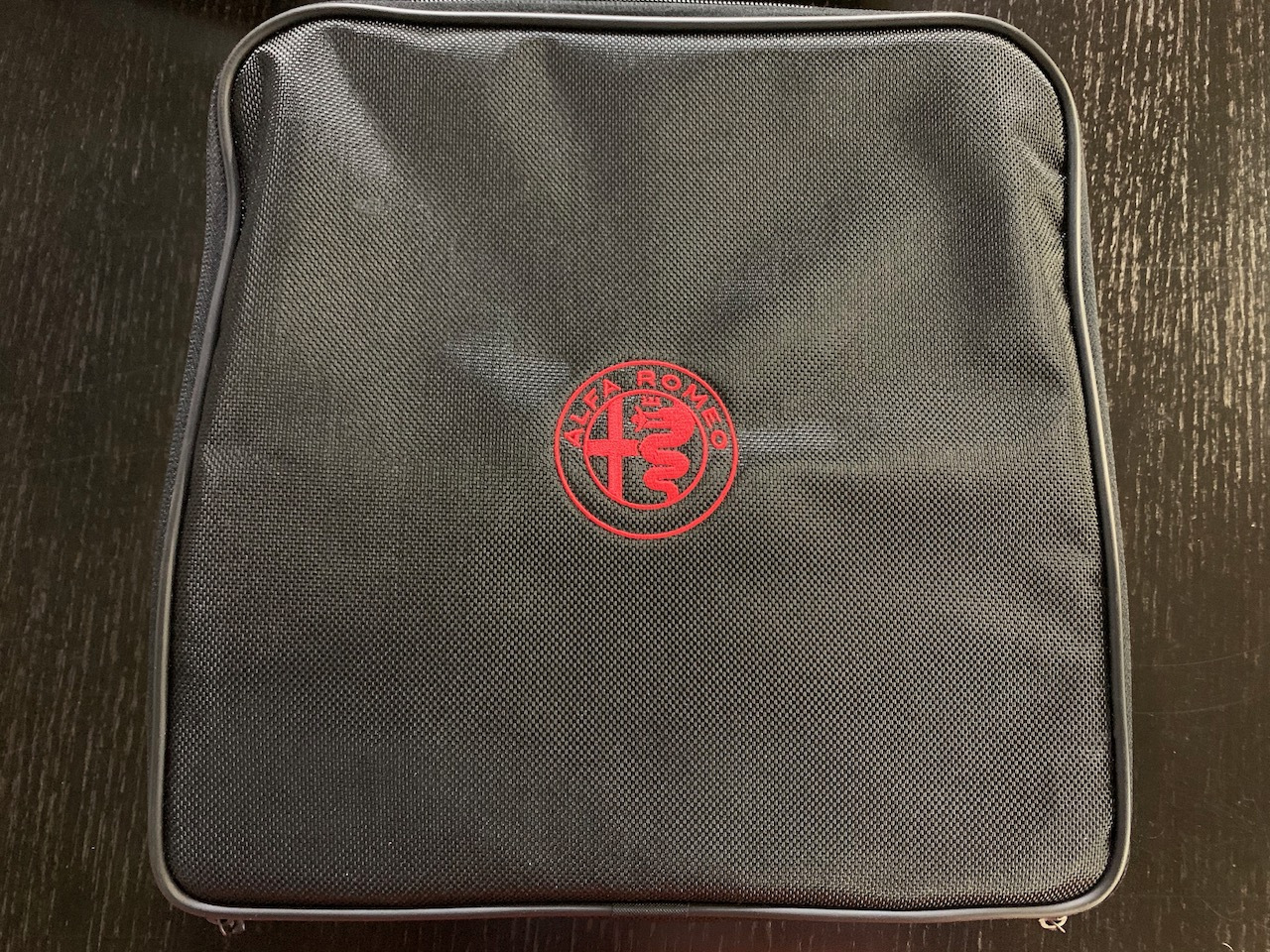 You Only Have A Few Days Left To Bid For This Immaculate Alfa Romeo 4C