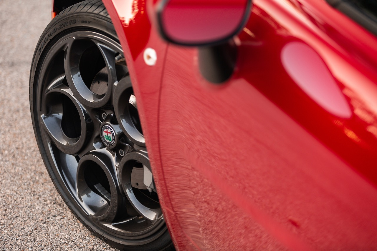 You Only Have A Few Days Left To Bid For This Immaculate Alfa Romeo 4C