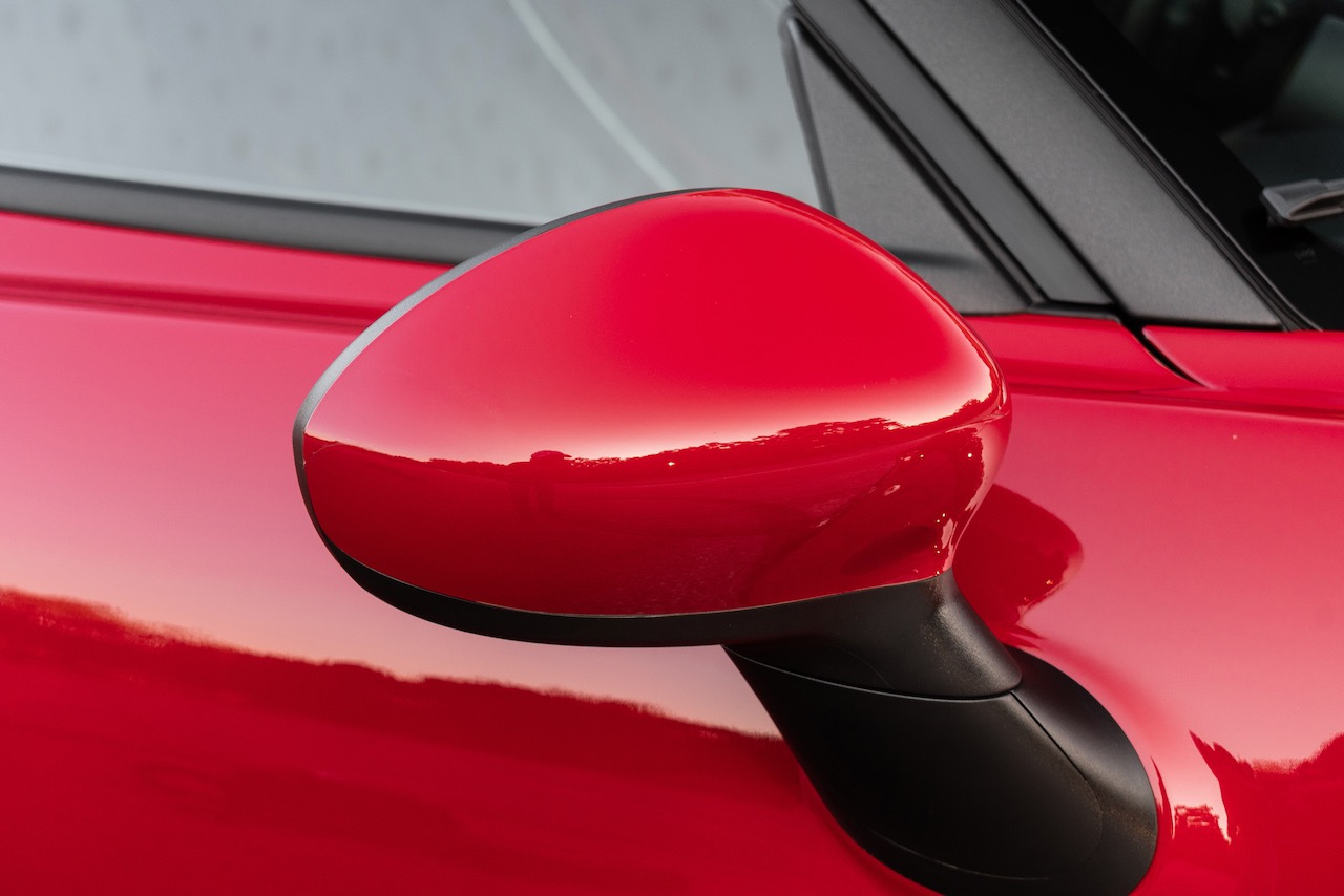 You Only Have A Few Days Left To Bid For This Immaculate Alfa Romeo 4C