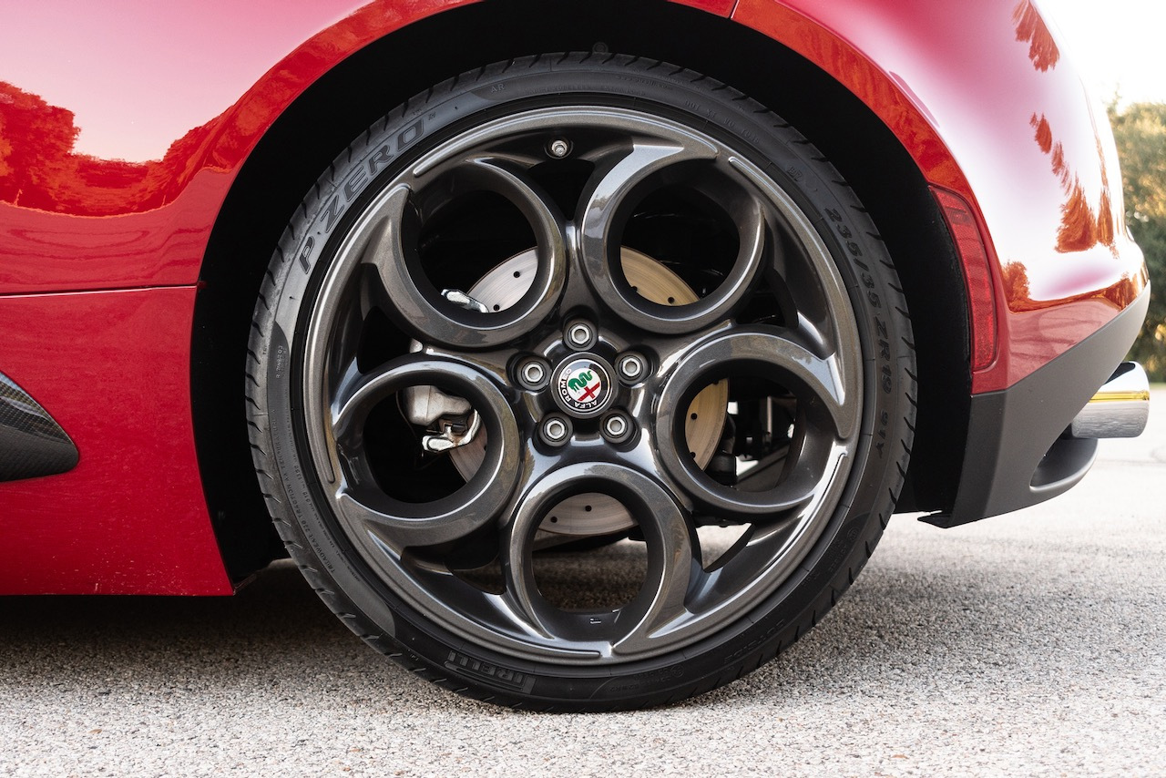 You Only Have A Few Days Left To Bid For This Immaculate Alfa Romeo 4C