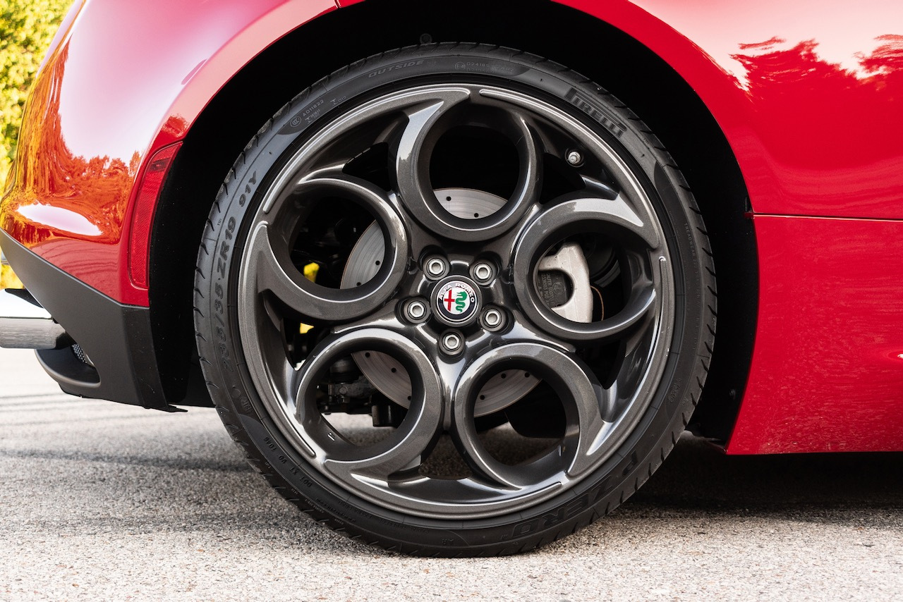 You Only Have A Few Days Left To Bid For This Immaculate Alfa Romeo 4C