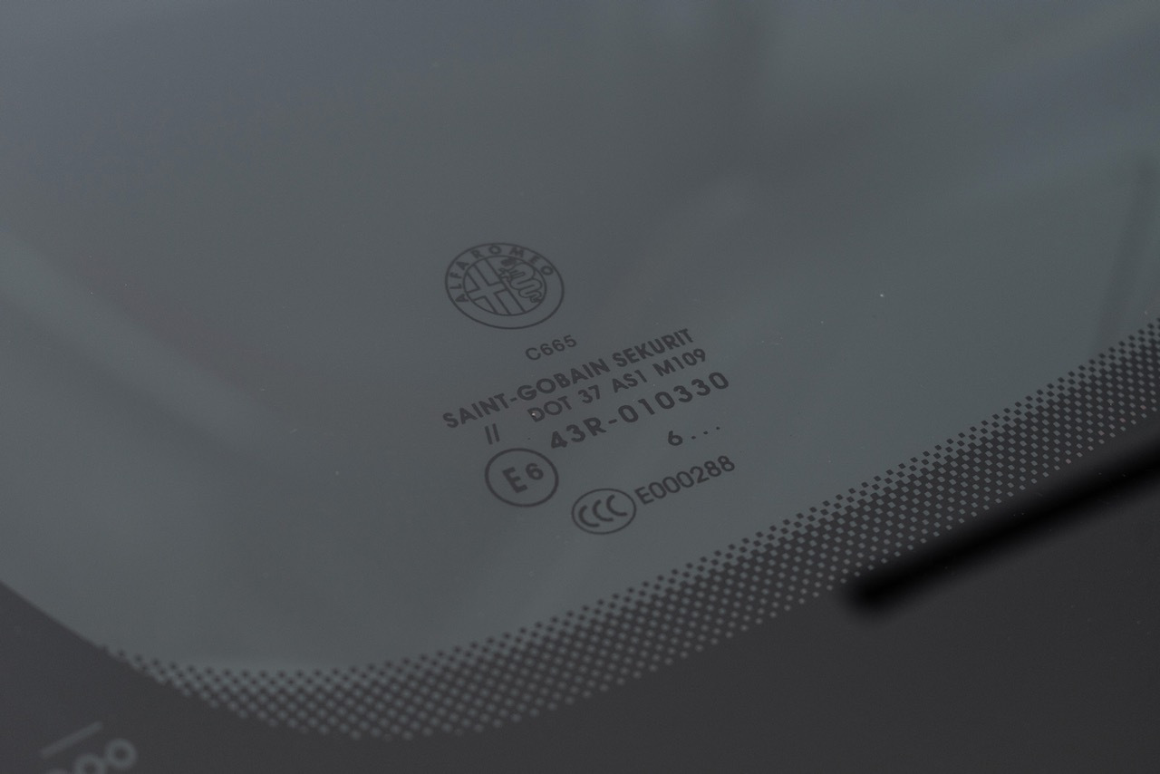 You Only Have A Few Days Left To Bid For This Immaculate Alfa Romeo 4C