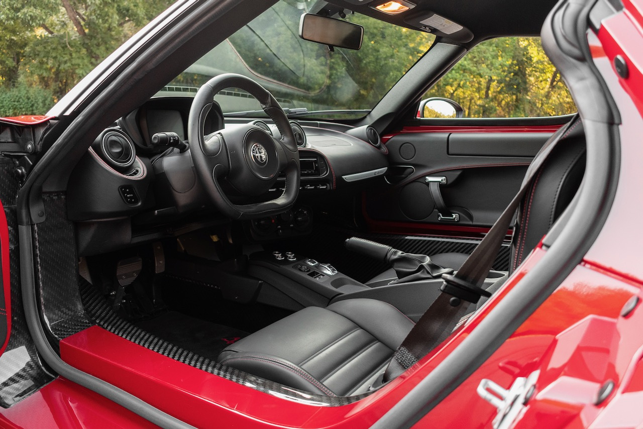 You Only Have A Few Days Left To Bid For This Immaculate Alfa Romeo 4C