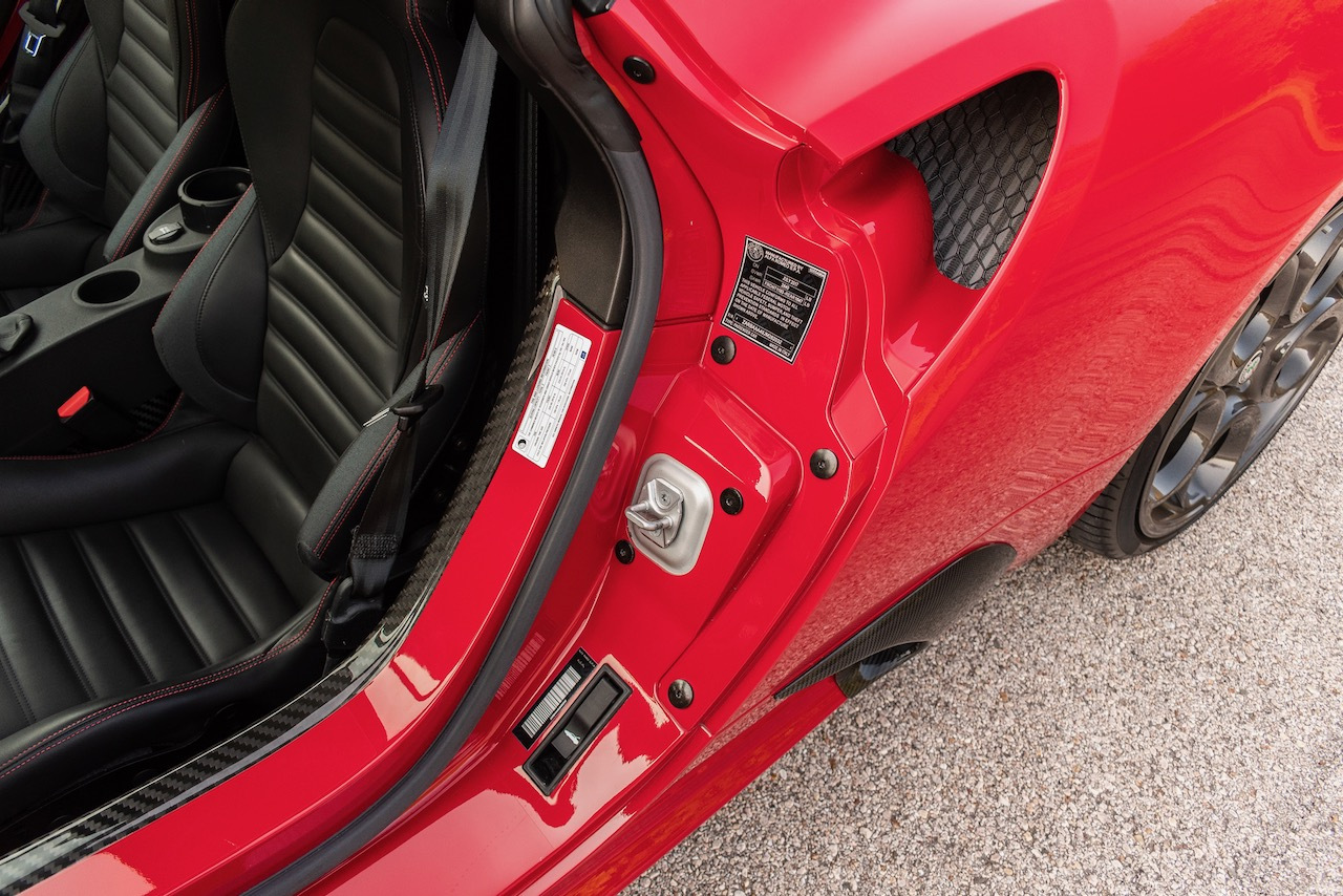 You Only Have A Few Days Left To Bid For This Immaculate Alfa Romeo 4C