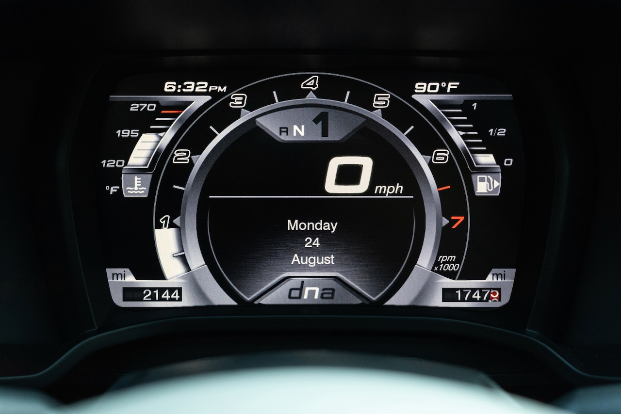 You Only Have A Few Days Left To Bid For This Immaculate Alfa Romeo 4C