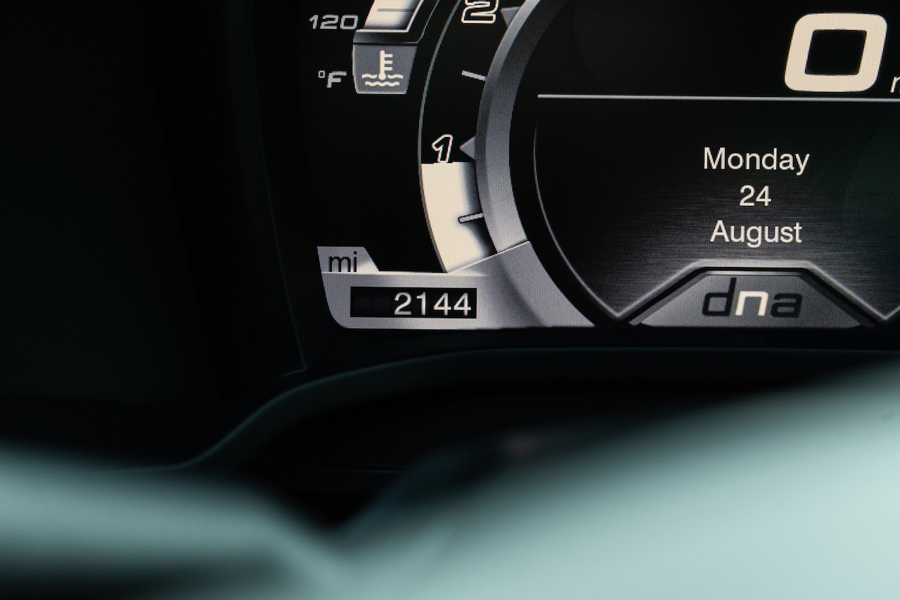 You Only Have A Few Days Left To Bid For This Immaculate Alfa Romeo 4C