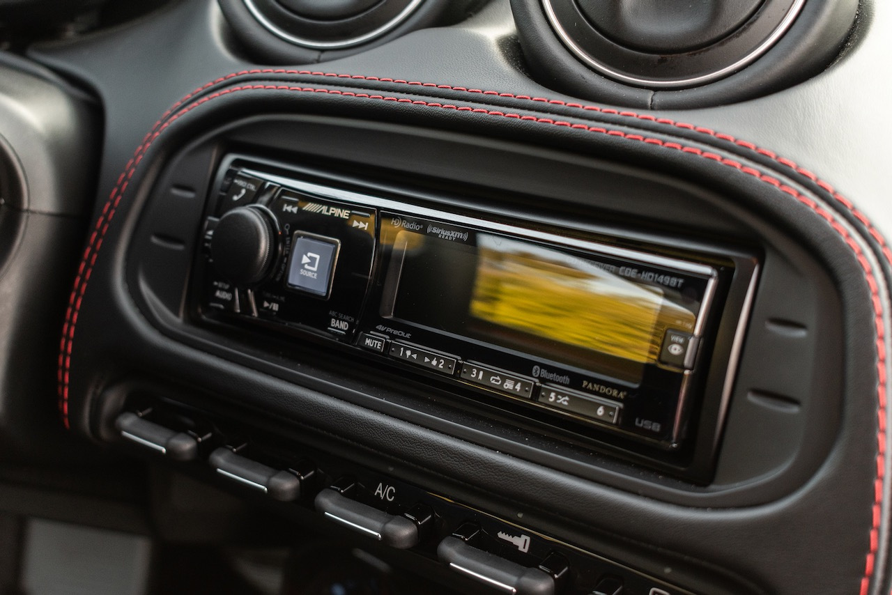 You Only Have A Few Days Left To Bid For This Immaculate Alfa Romeo 4C