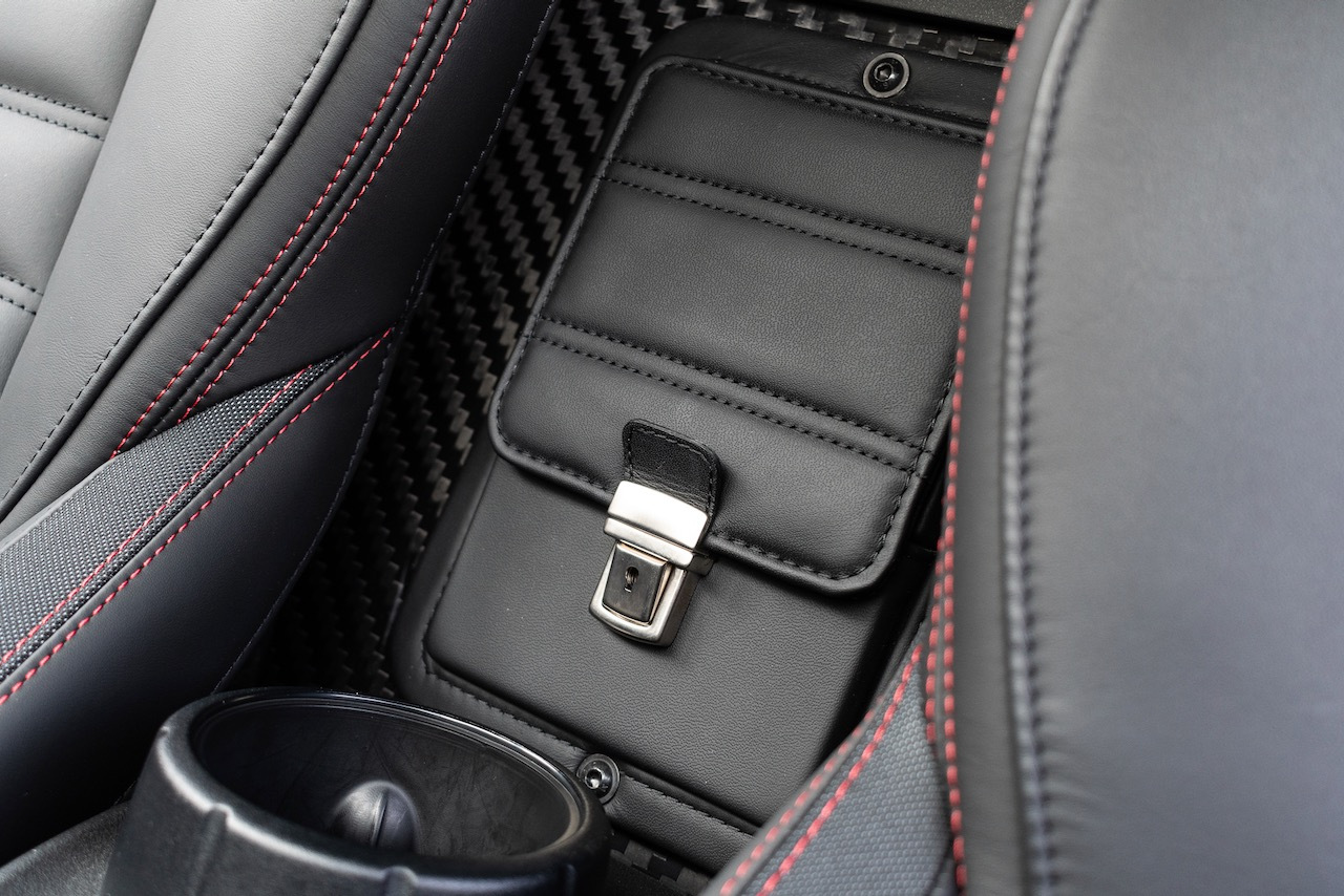 You Only Have A Few Days Left To Bid For This Immaculate Alfa Romeo 4C