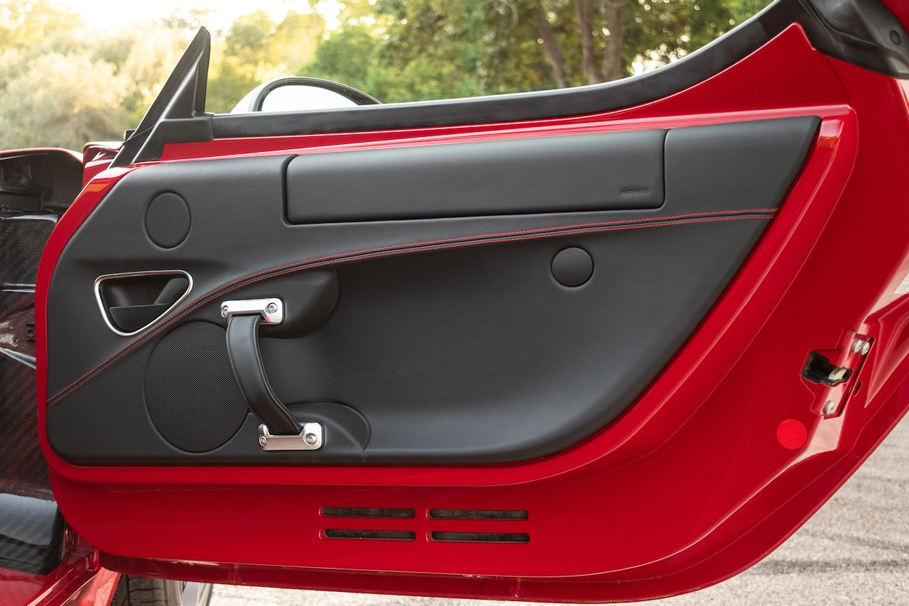 You Only Have A Few Days Left To Bid For This Immaculate Alfa Romeo 4C