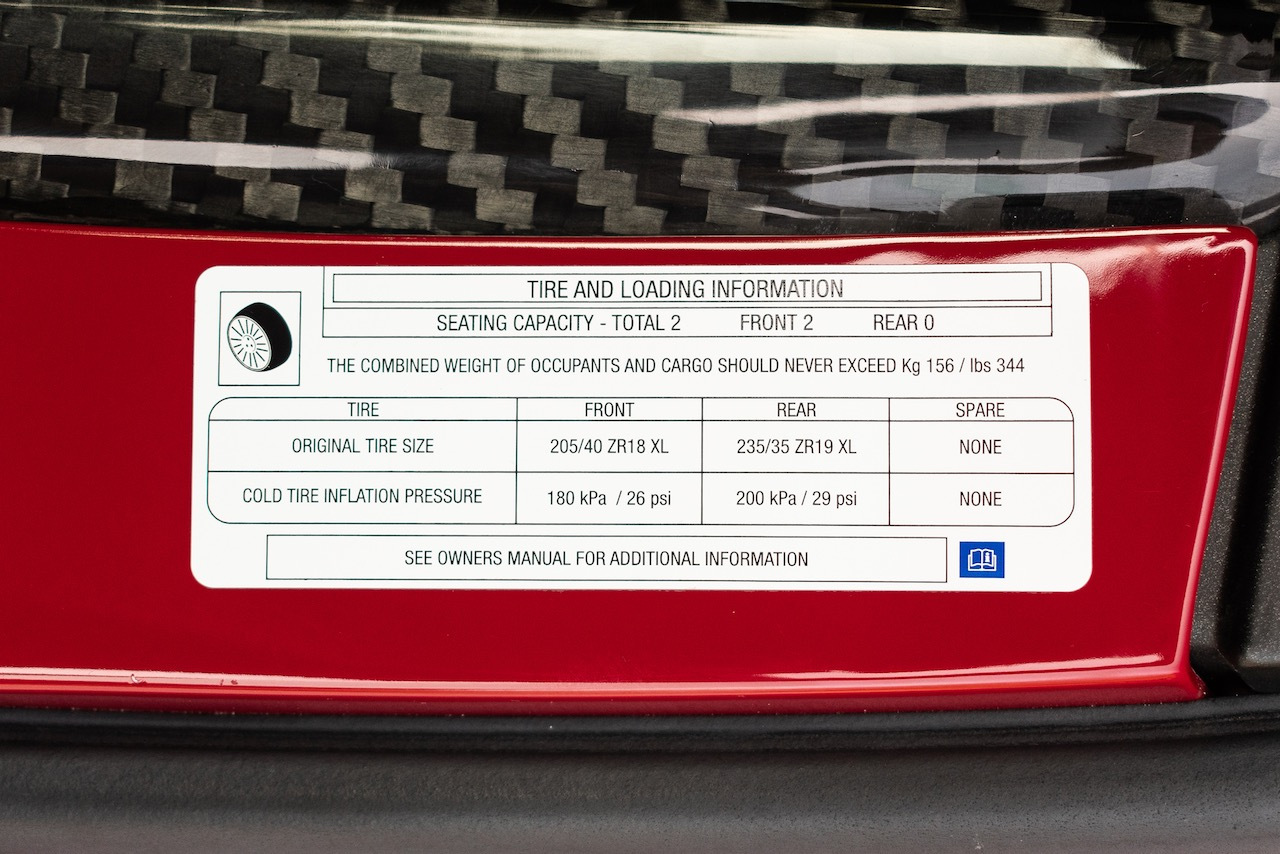 You Only Have A Few Days Left To Bid For This Immaculate Alfa Romeo 4C