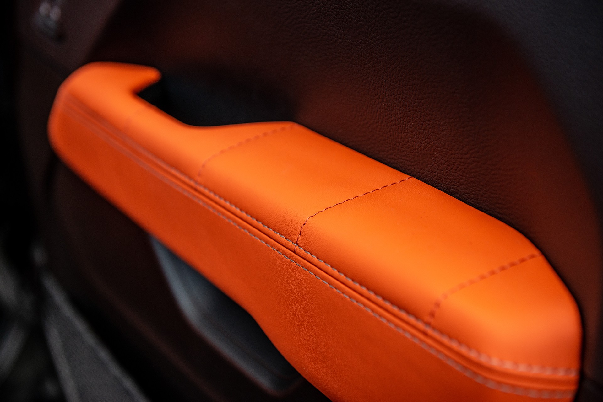 Kahn’s Tuned Jeep Wrangler Has A Military Angle And A Pretty Steep Price Tag