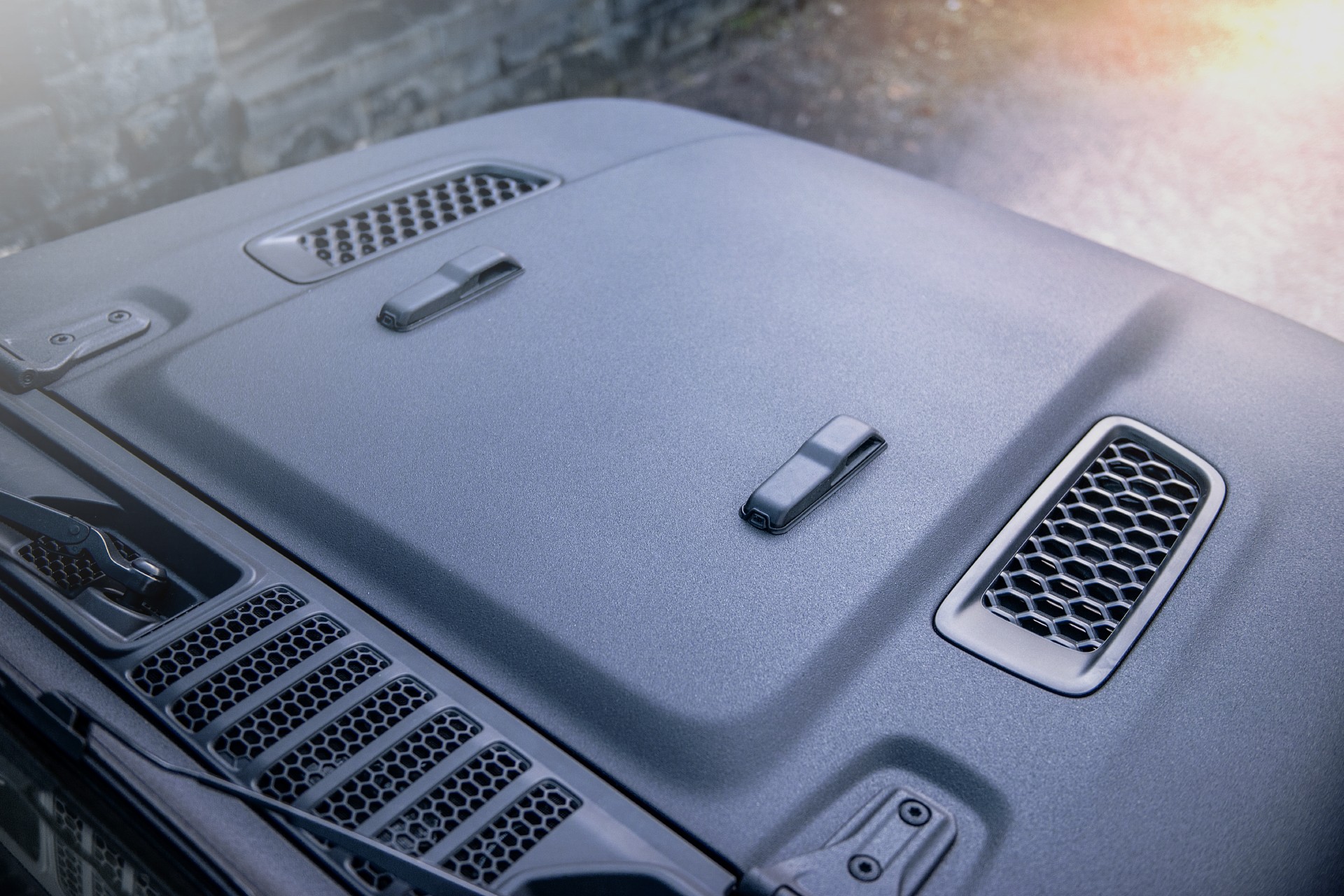 Kahn’s Tuned Jeep Wrangler Has A Military Angle And A Pretty Steep Price Tag