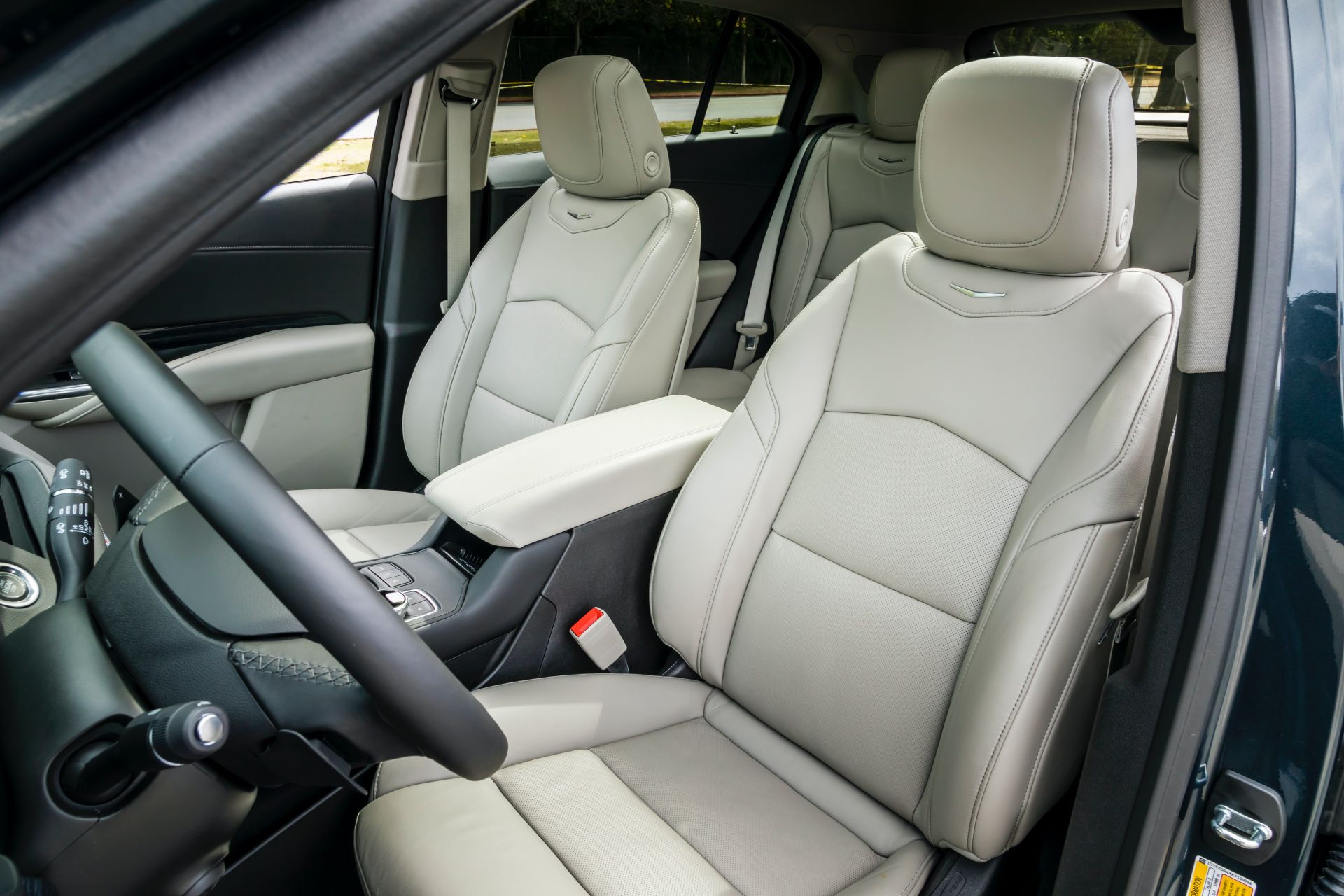 Cadillac XT4 Makes European Debut With Exclusive 172 HP Diesel